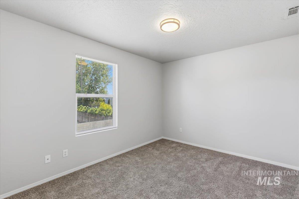 17676 N Armstead Ave Property Photo 27