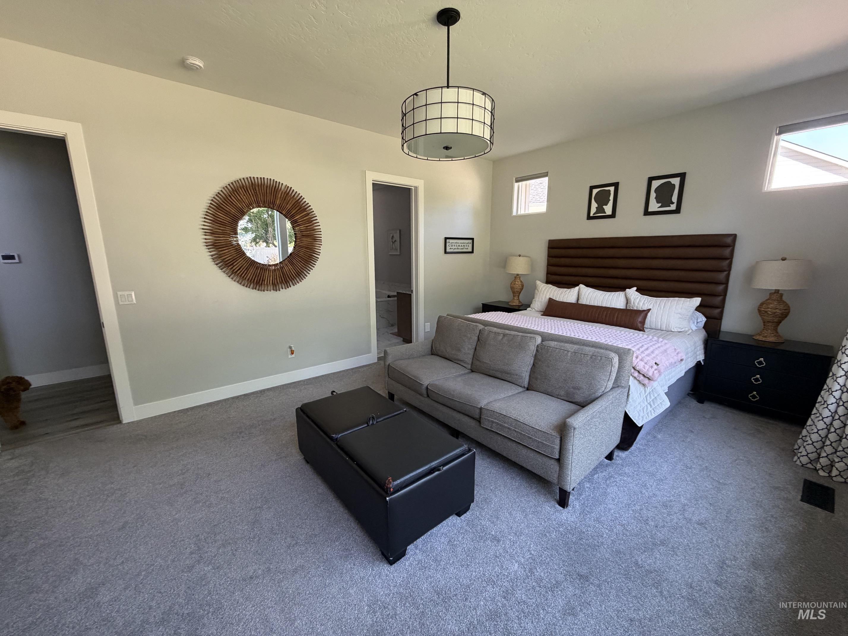 2624 E Lawton Drive Property Photo 10