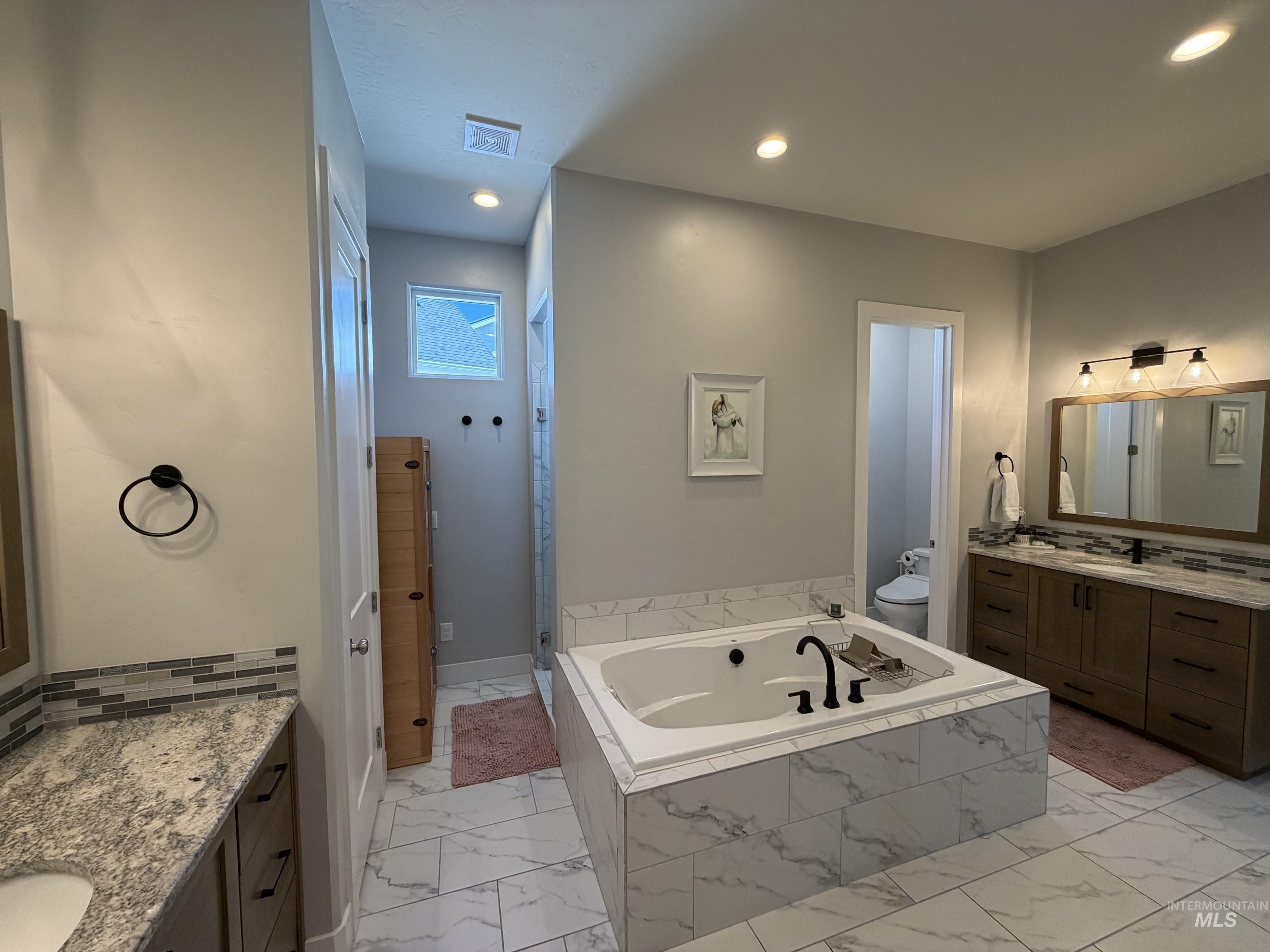 2624 E Lawton Drive Property Photo 13