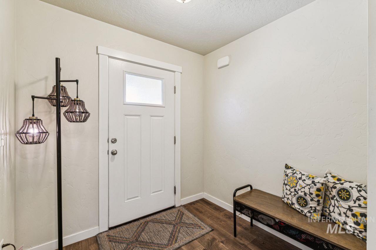 2381 Greenville Ave. Property Photo 4
