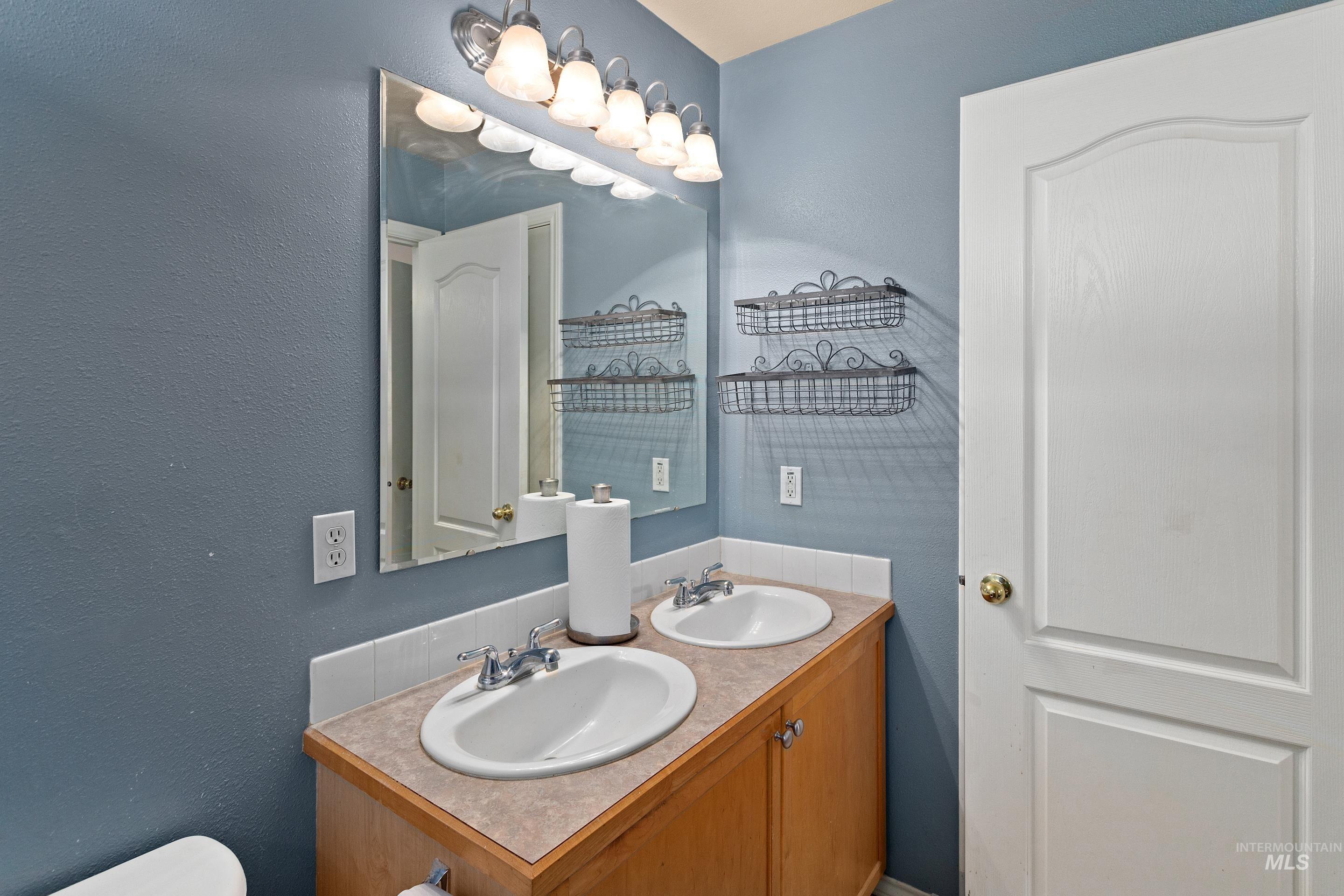 4336 W Niemann Dr Property Photo 28