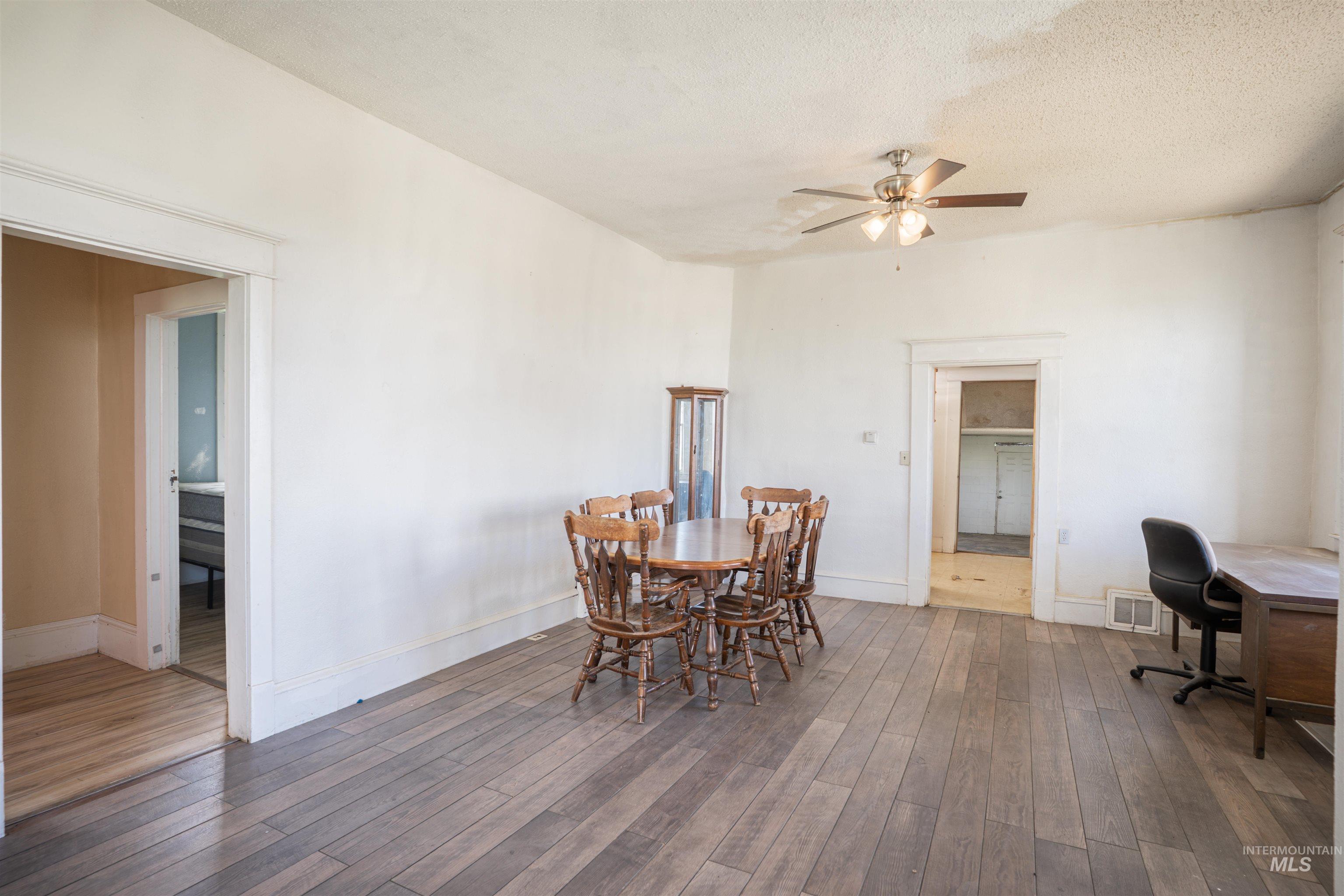 447 S 550 E Property Photo 11