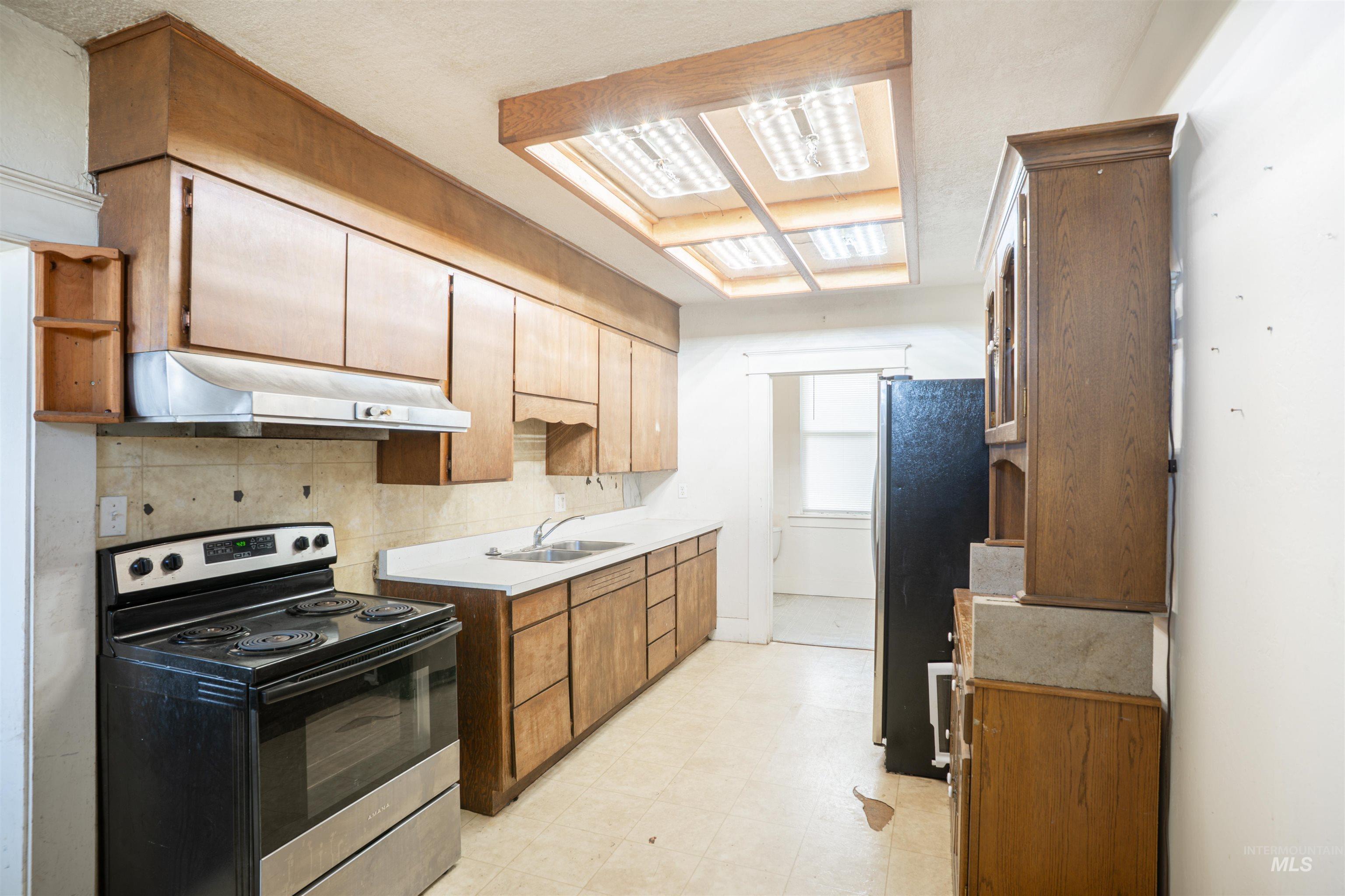 447 S 550 E Property Photo 18