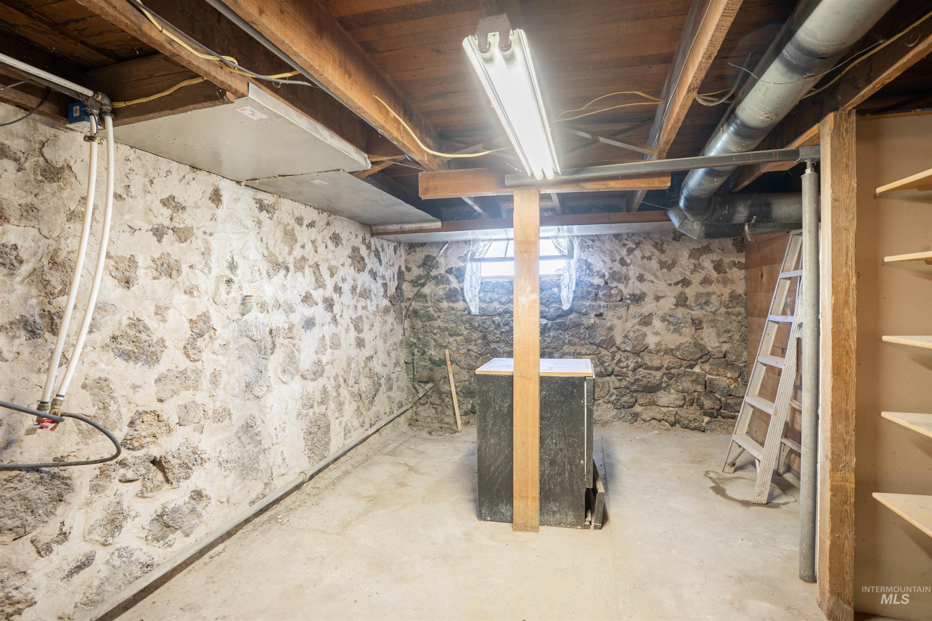 447 S 550 E Property Photo 27
