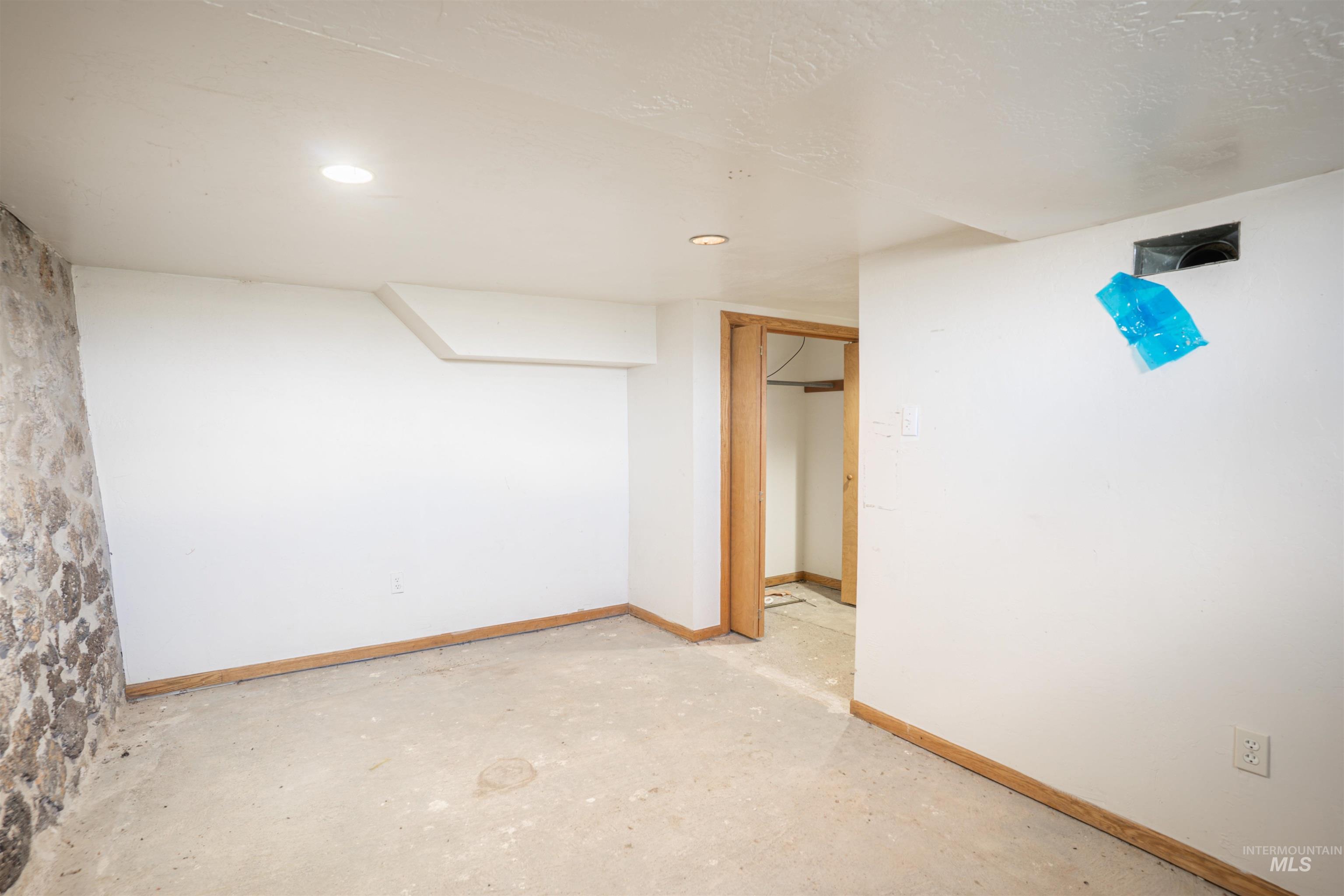 447 S 550 E Property Photo 28