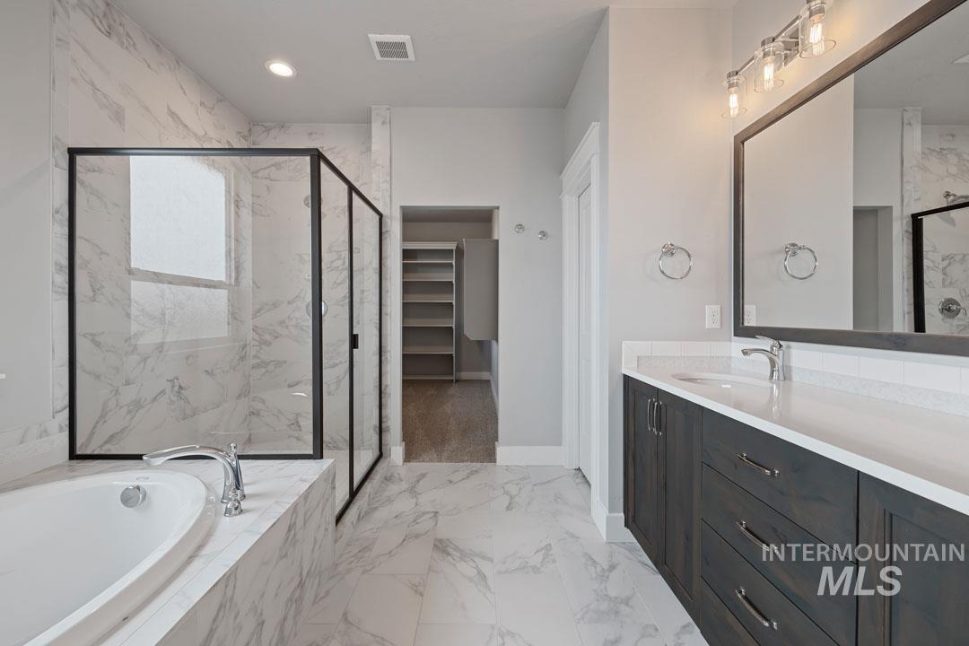 4539 E La Grande Street Property Photo 11