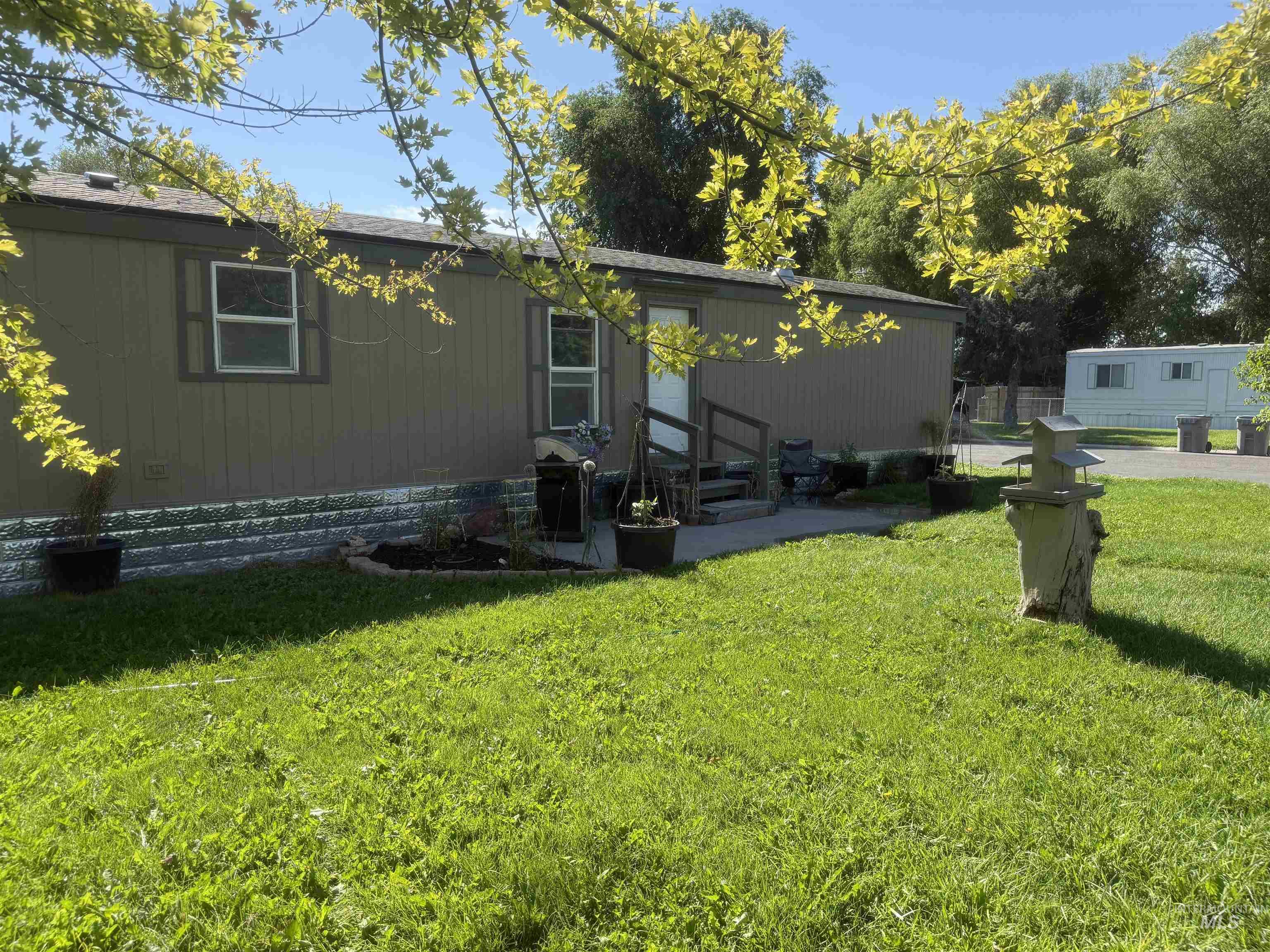 5016 E. Ustick Property Photo 1