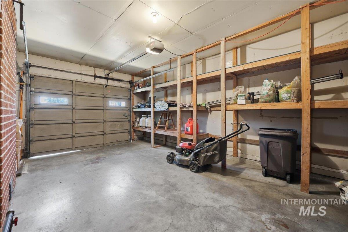 3205 College Ave Property Photo 25