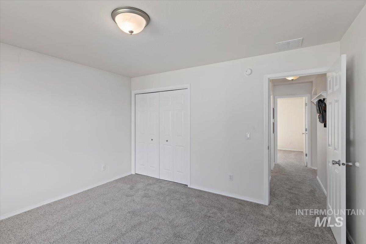 2537 Carriage Way Property Photo 24
