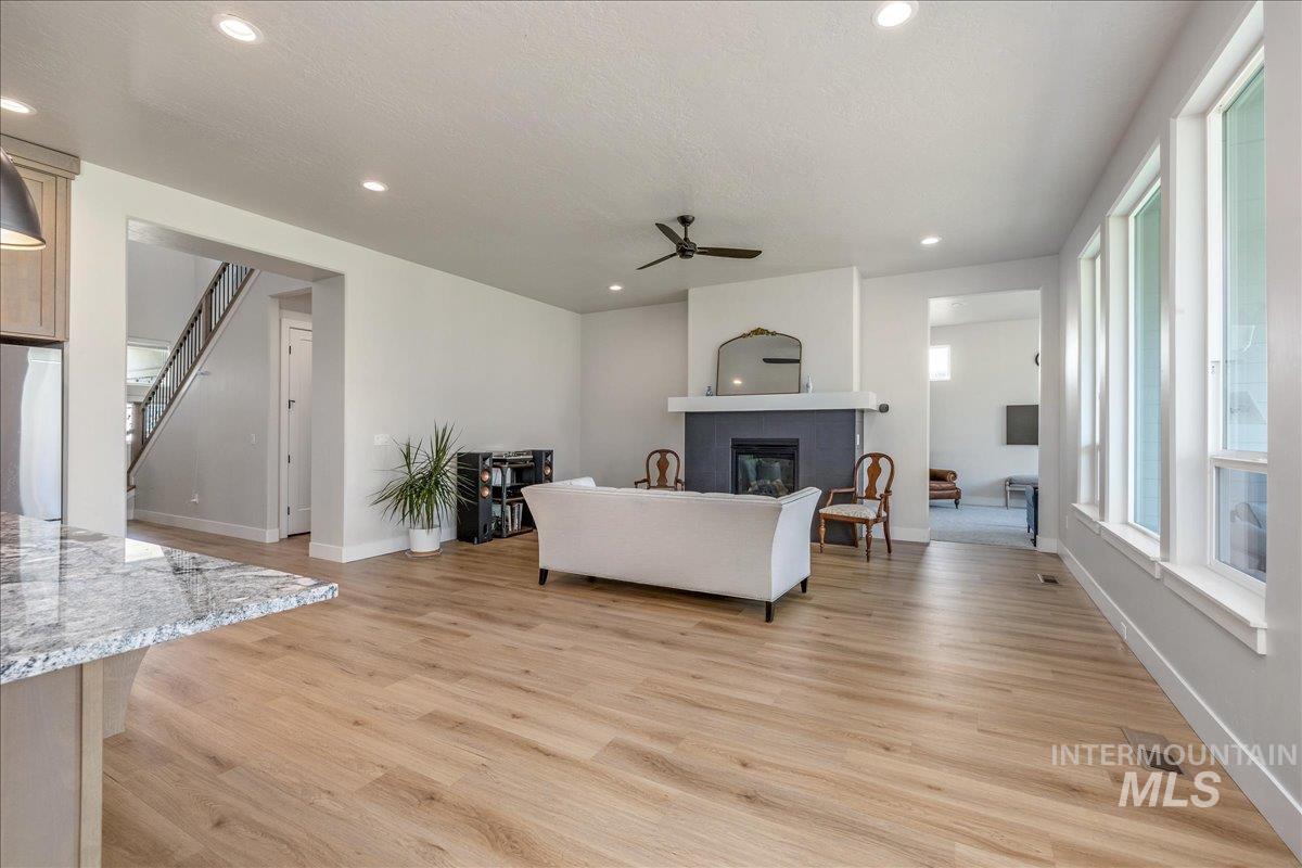 5562 S Zaivcla Ave. Property Photo 14