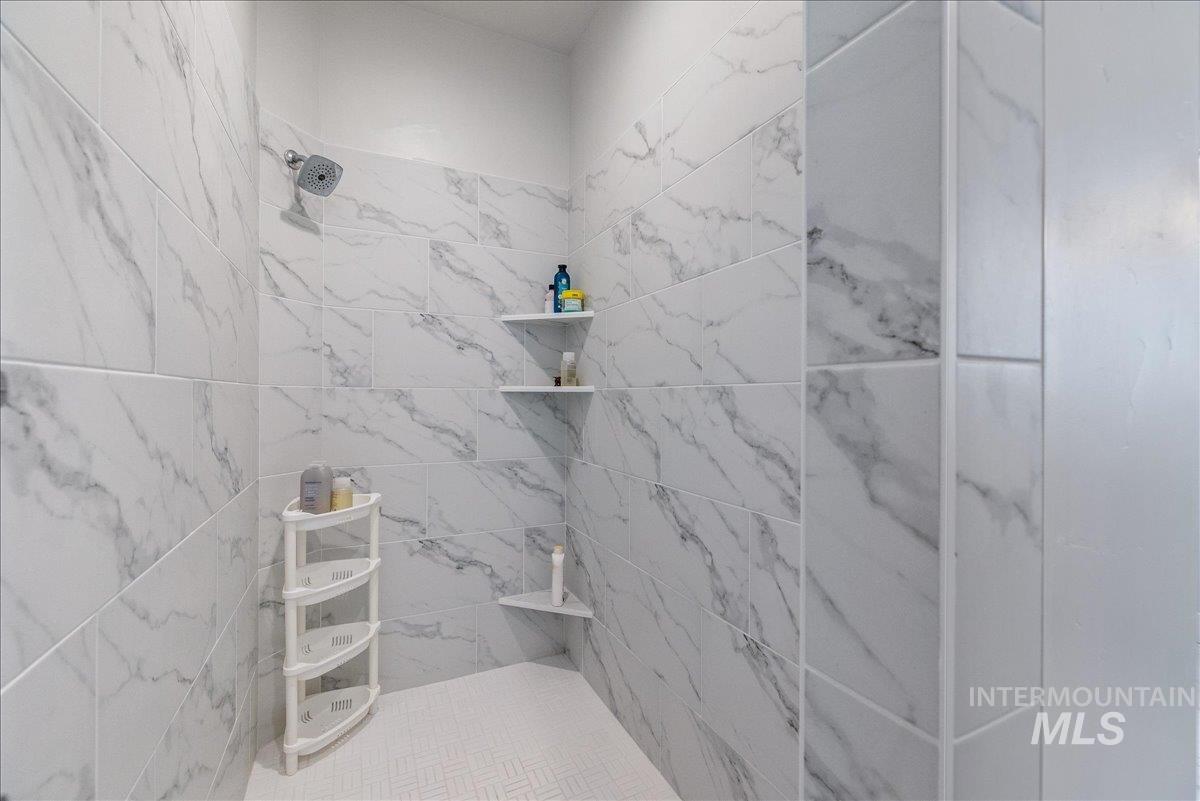 5562 S Zaivcla Ave. Property Photo 29