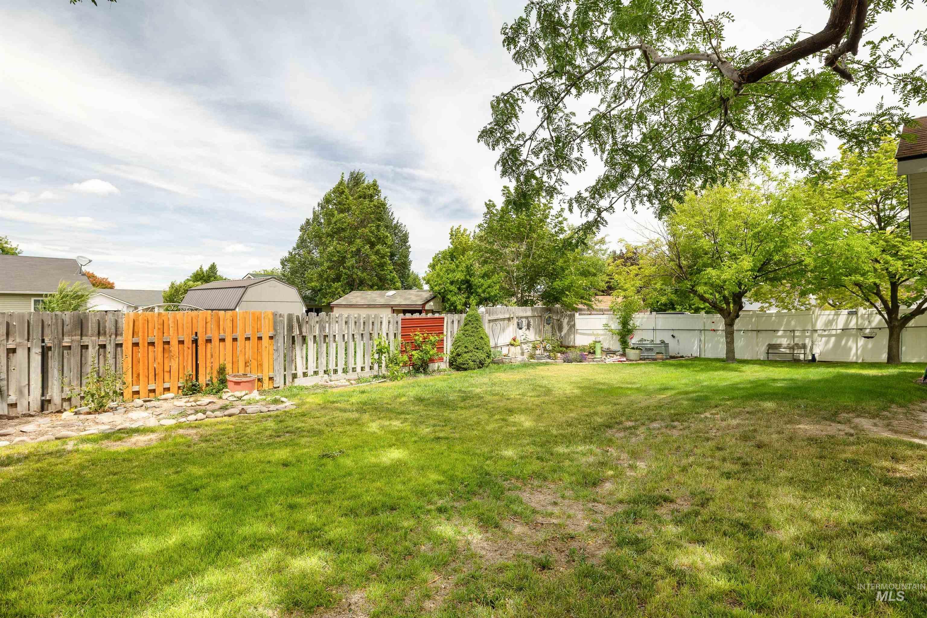 253 Coronado Ave Property Photo 37