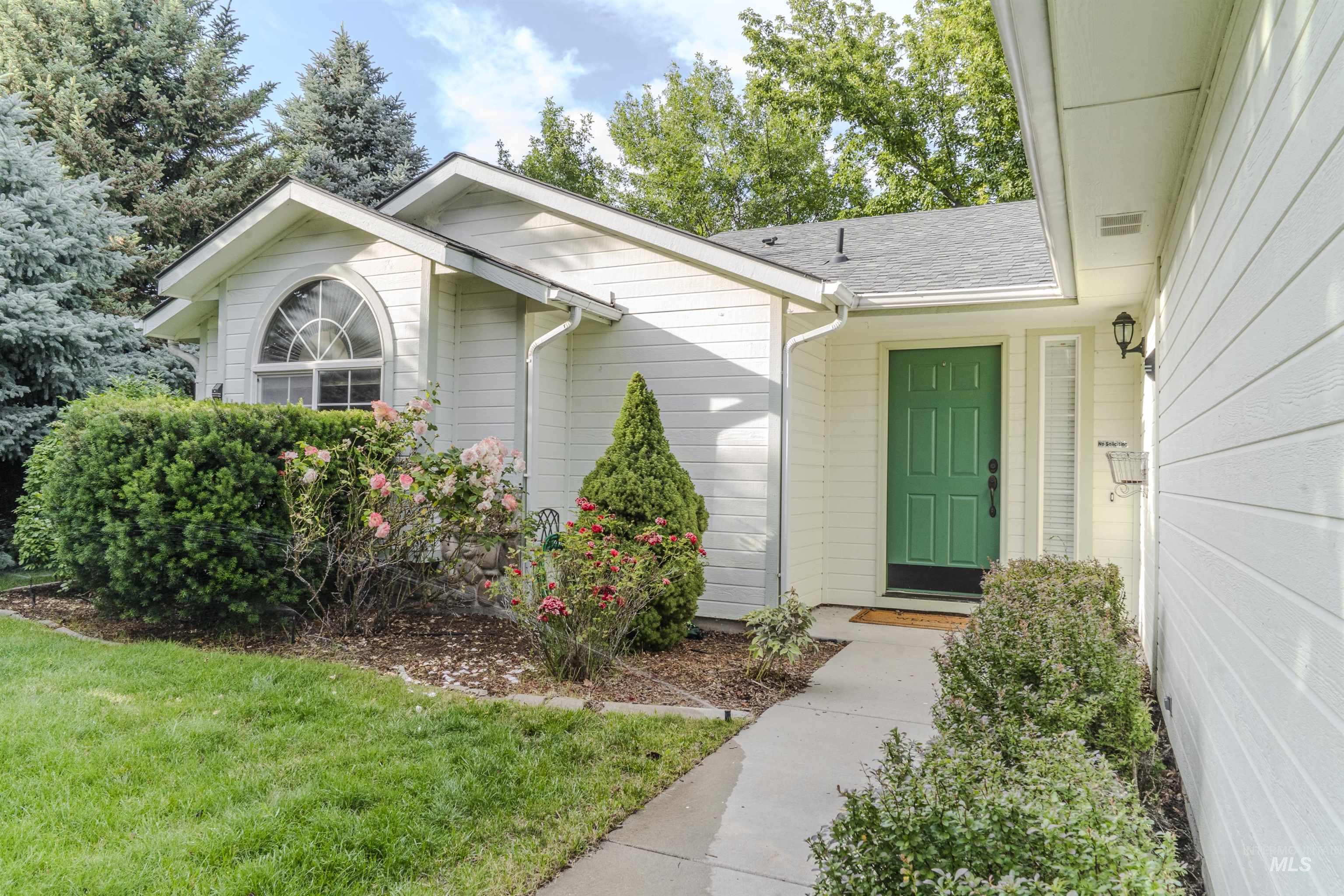 3810 E Anemone Property Photo 2