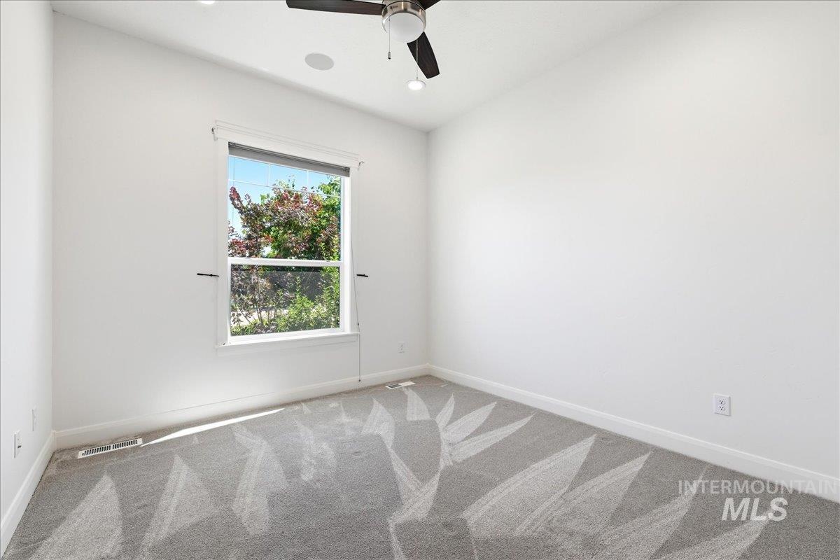 14189 S Florida Ave Property Photo 28