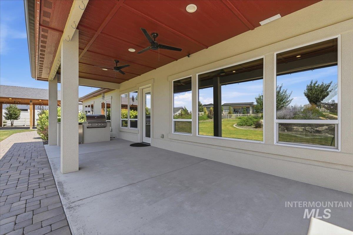 14189 S Florida Ave Property Photo 34
