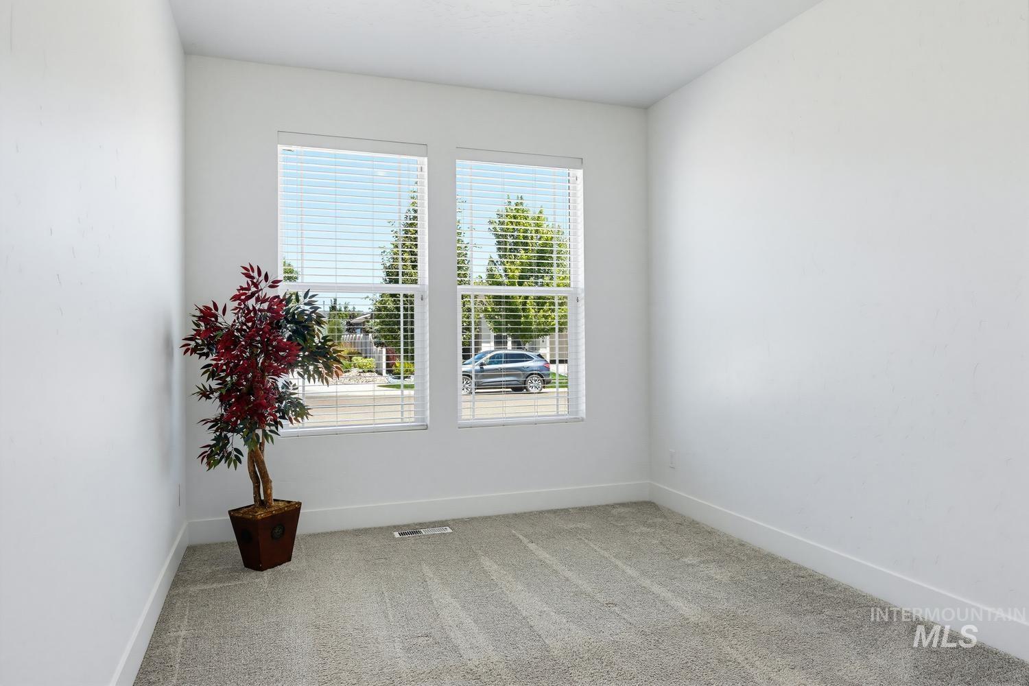1191 E Whig Dr Property Photo 37