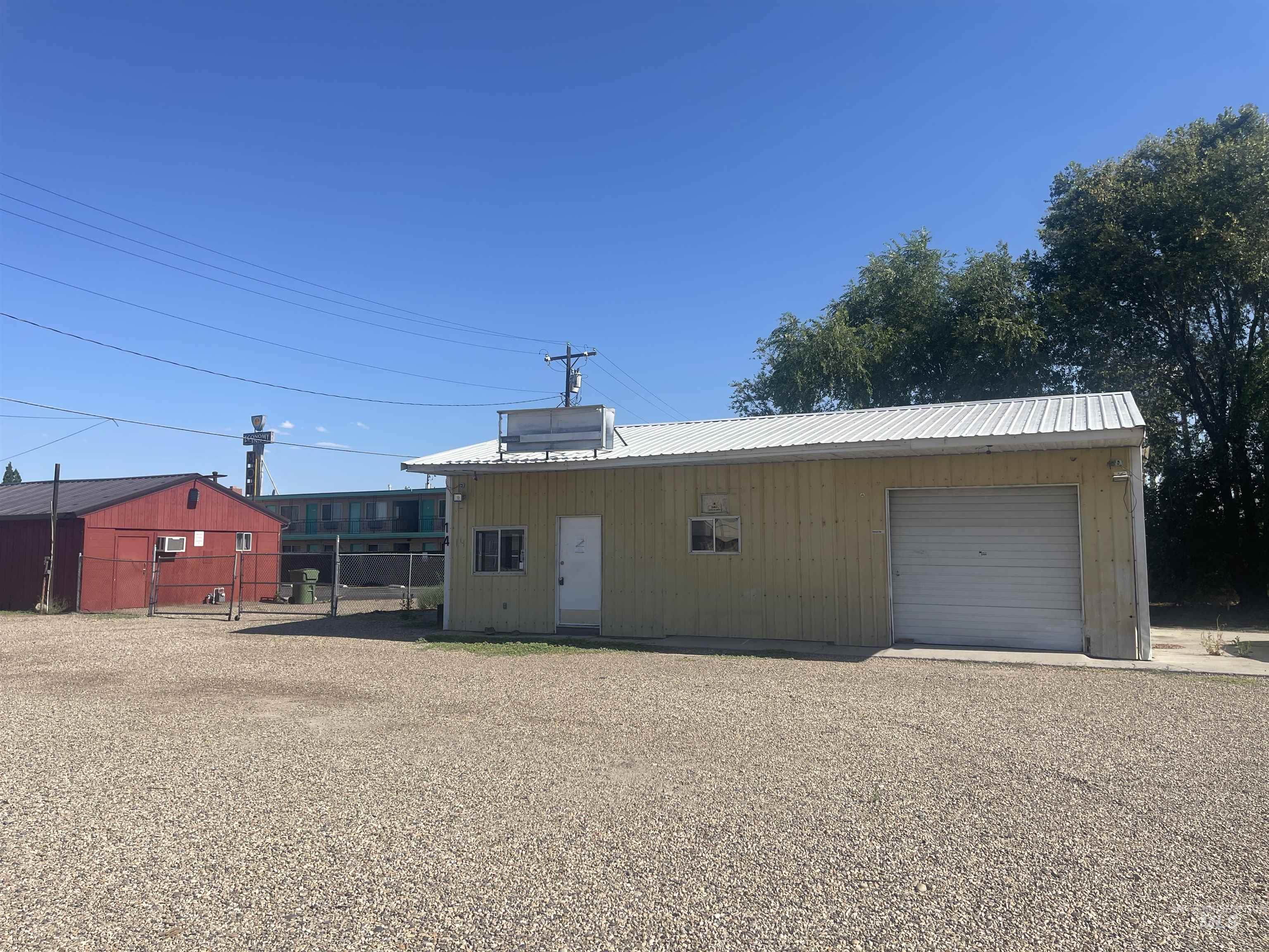 14 N Oregon St Property Photo 1