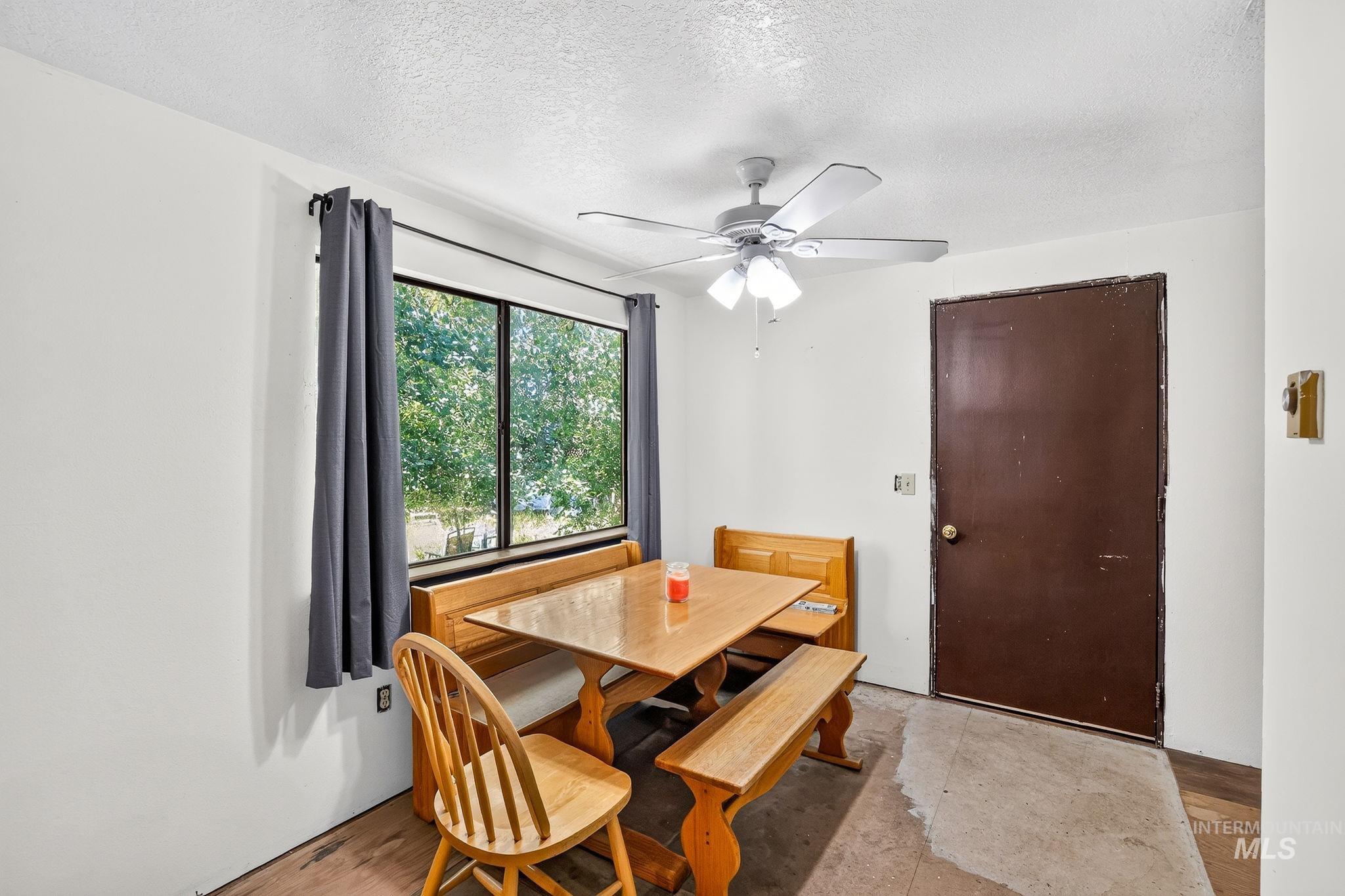 213 Katherine St Property Photo 14