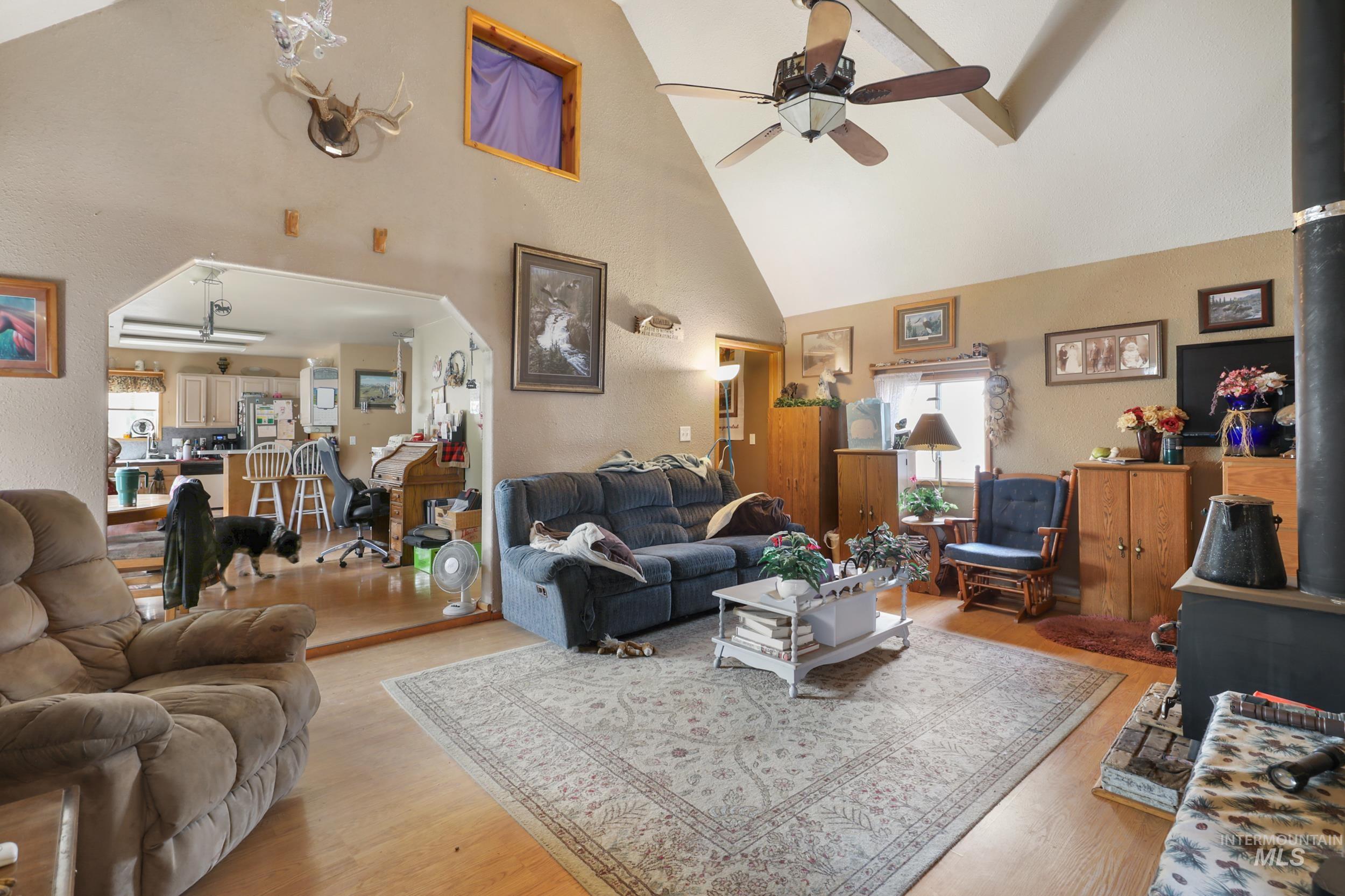 301 Mcbeth Property Photo 4