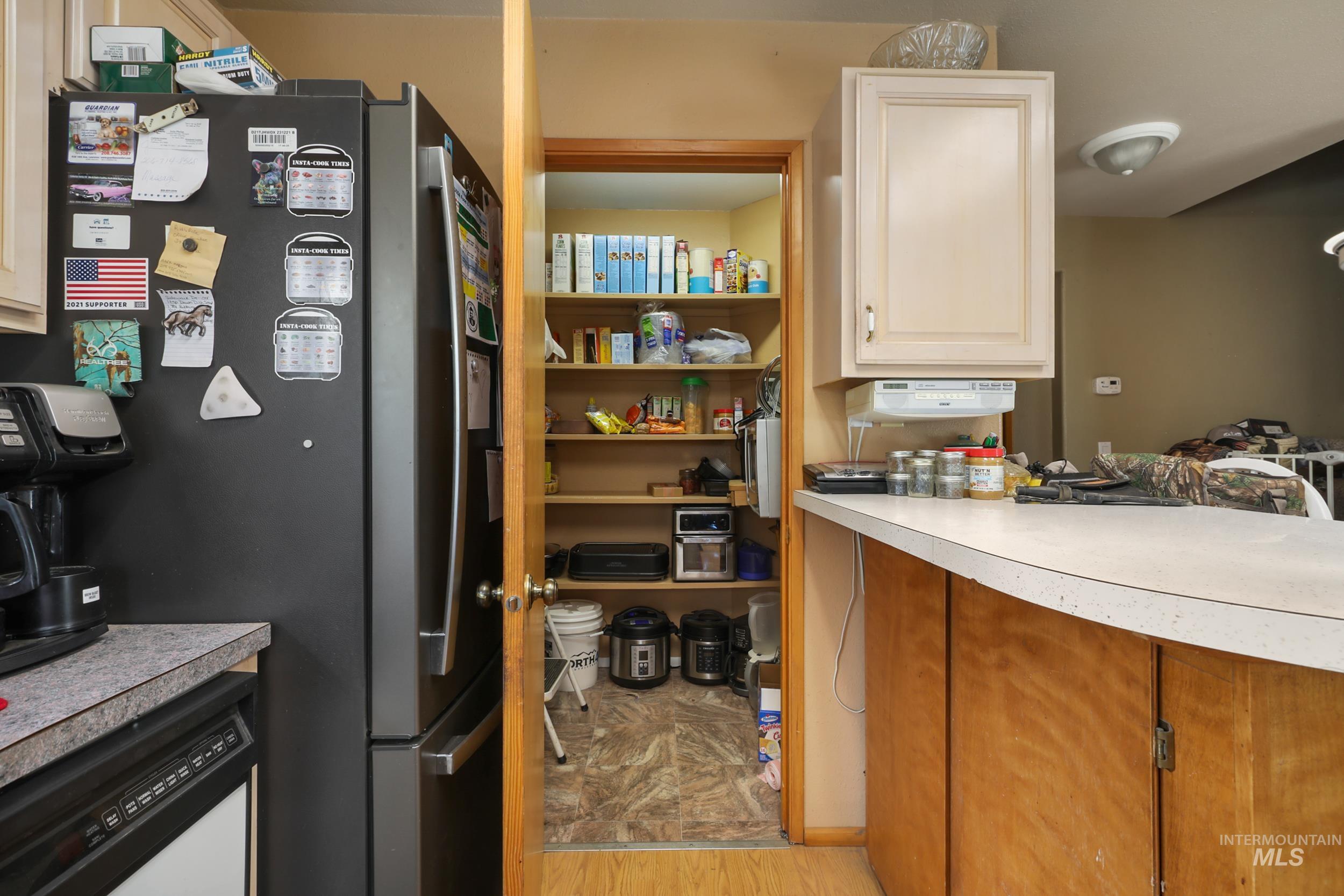 301 Mcbeth Property Photo 10