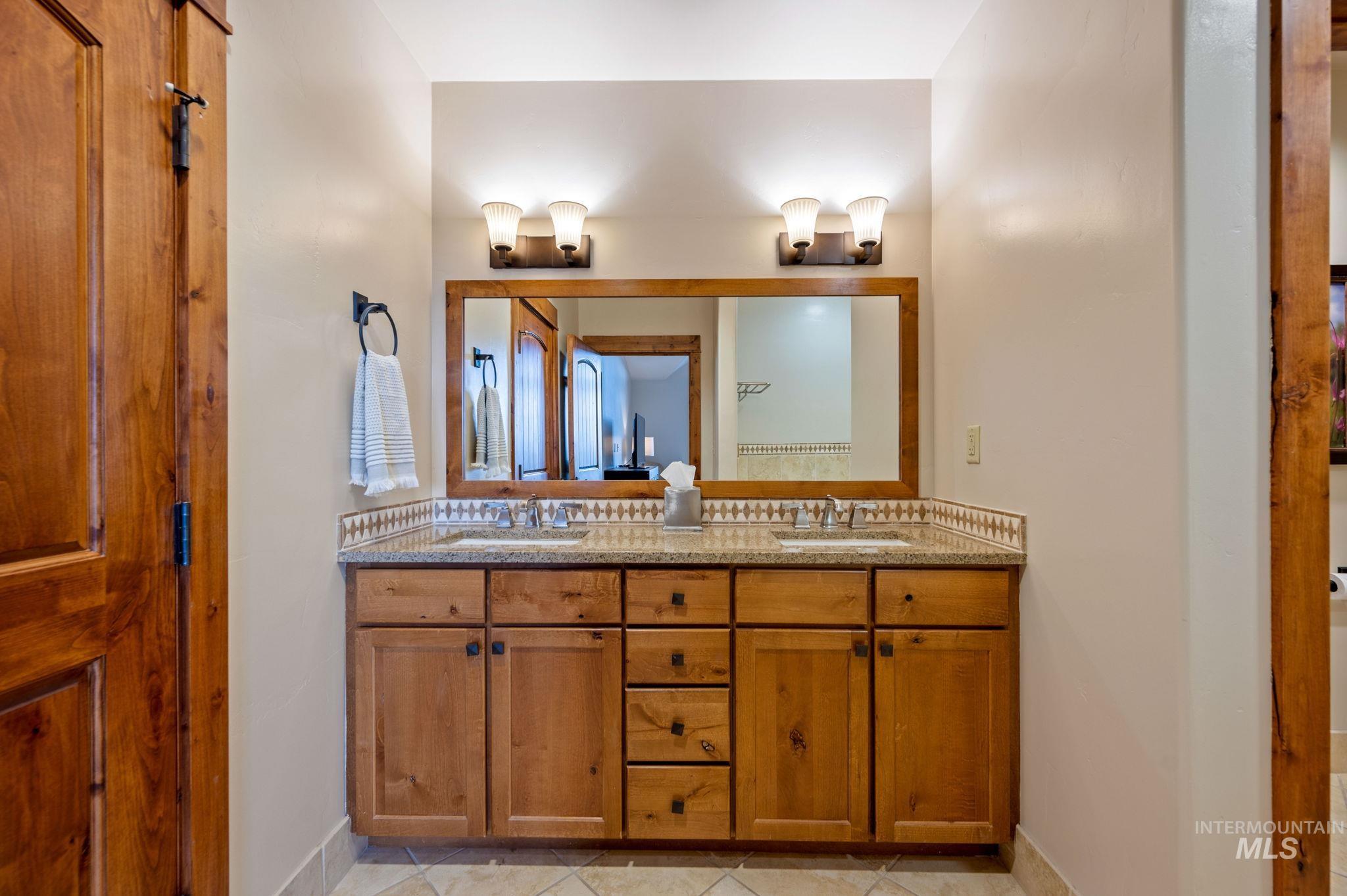 75 Arling Center Ct Property Photo 29