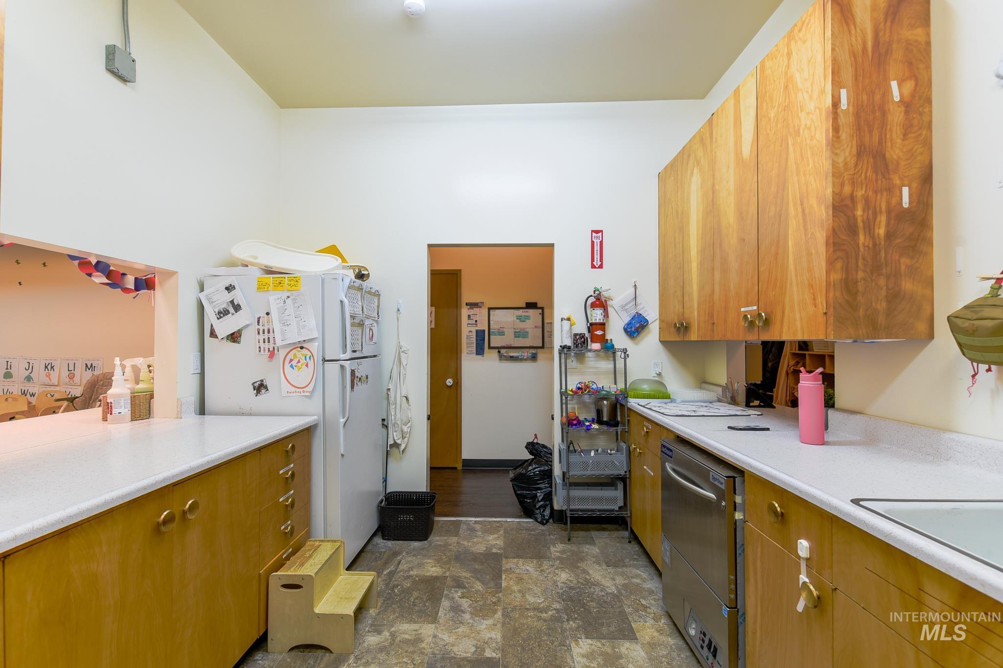 535 Pine St Property Photo 6