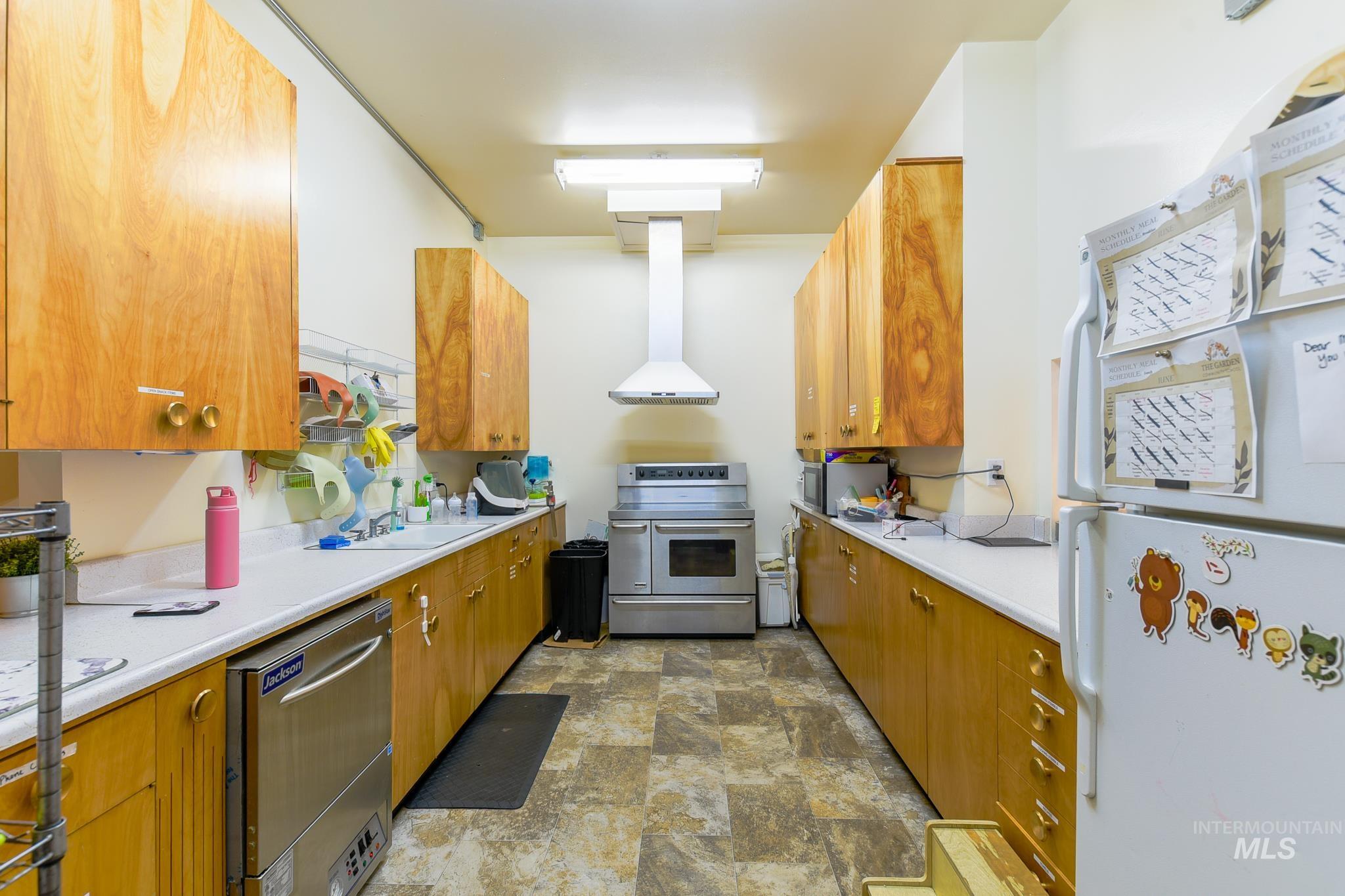 535 Pine St Property Photo 7