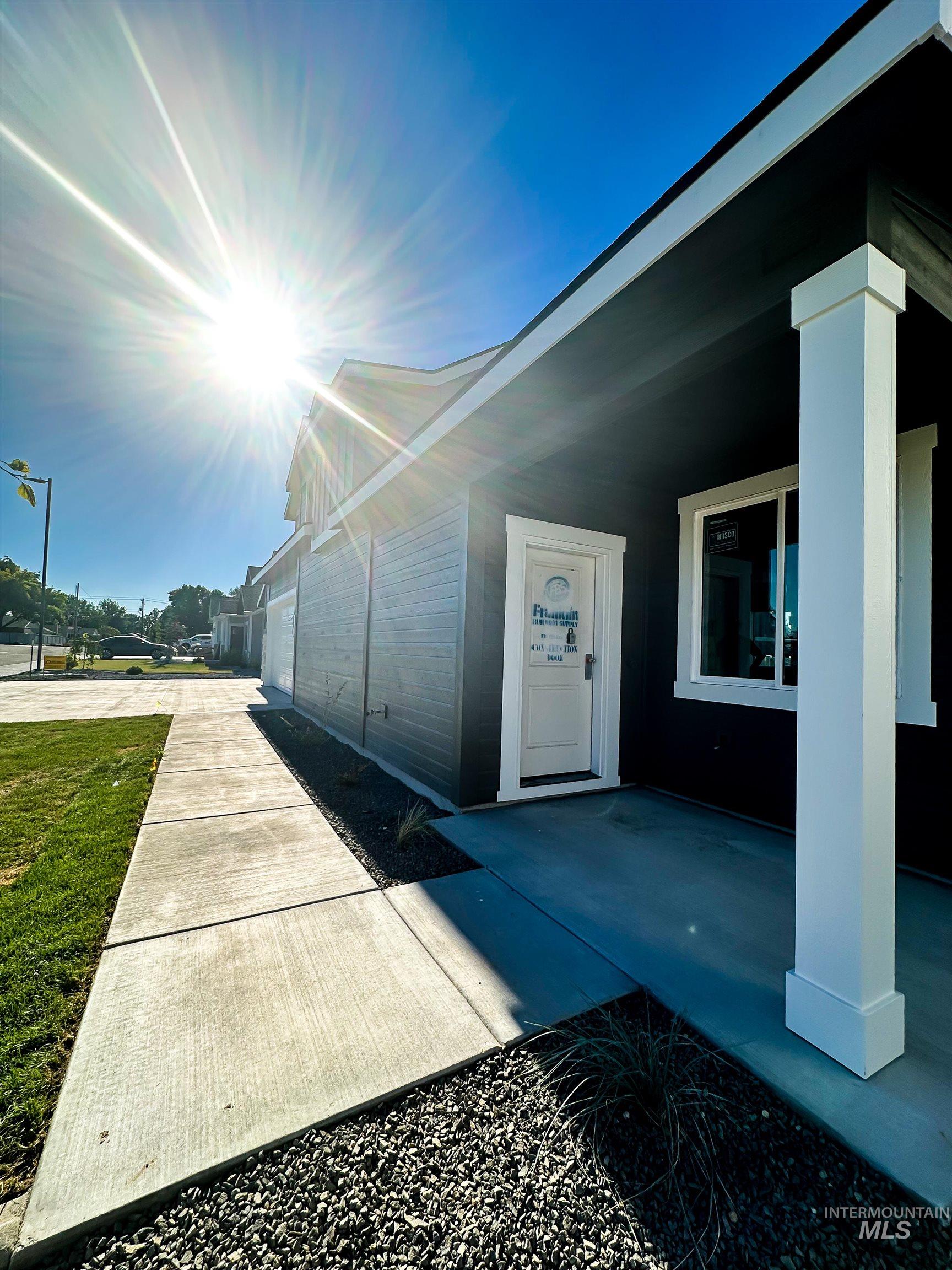 2205 Oxon St Property Photo 4