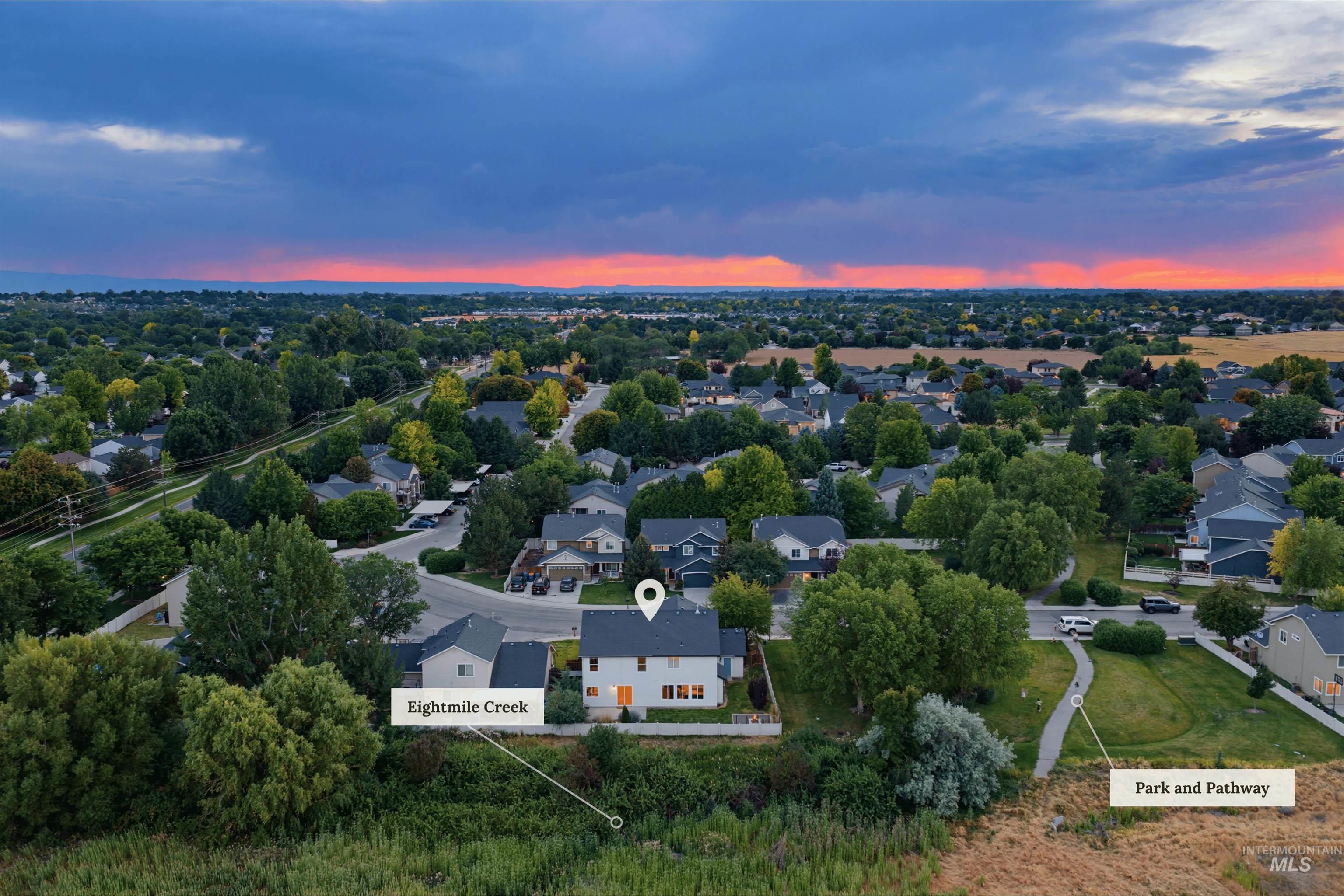 6124 S Sea Breeze Way Property Photo 3