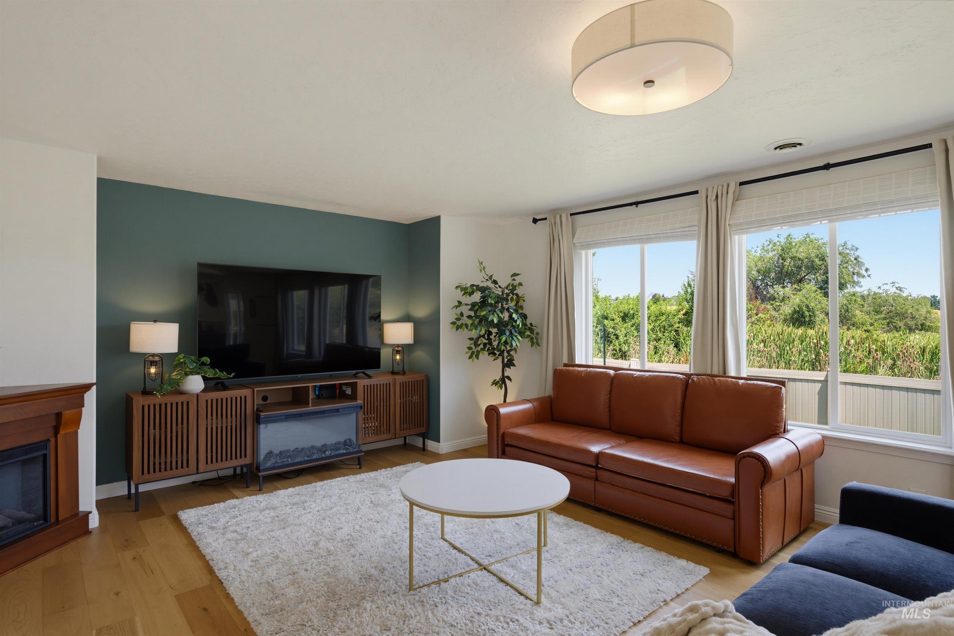 6124 S Sea Breeze Way Property Photo 10