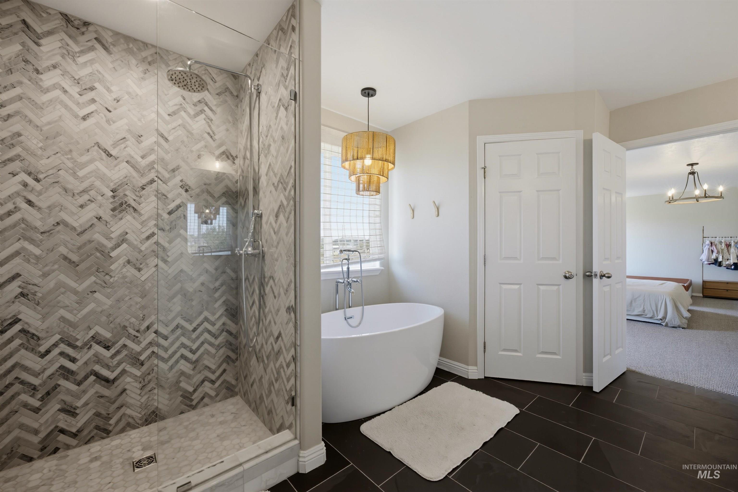 6124 S Sea Breeze Way Property Photo 20