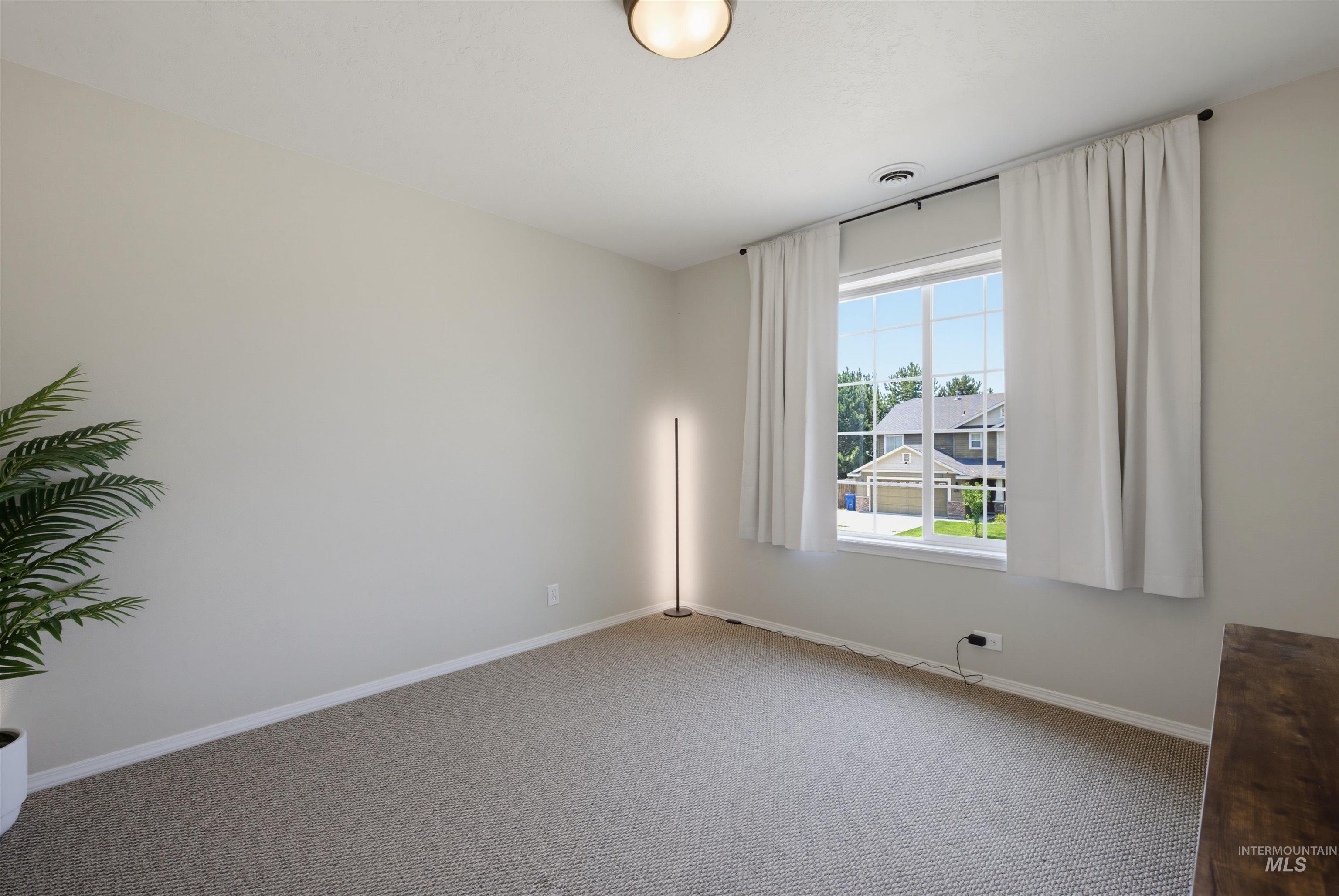 6124 S Sea Breeze Way Property Photo 21
