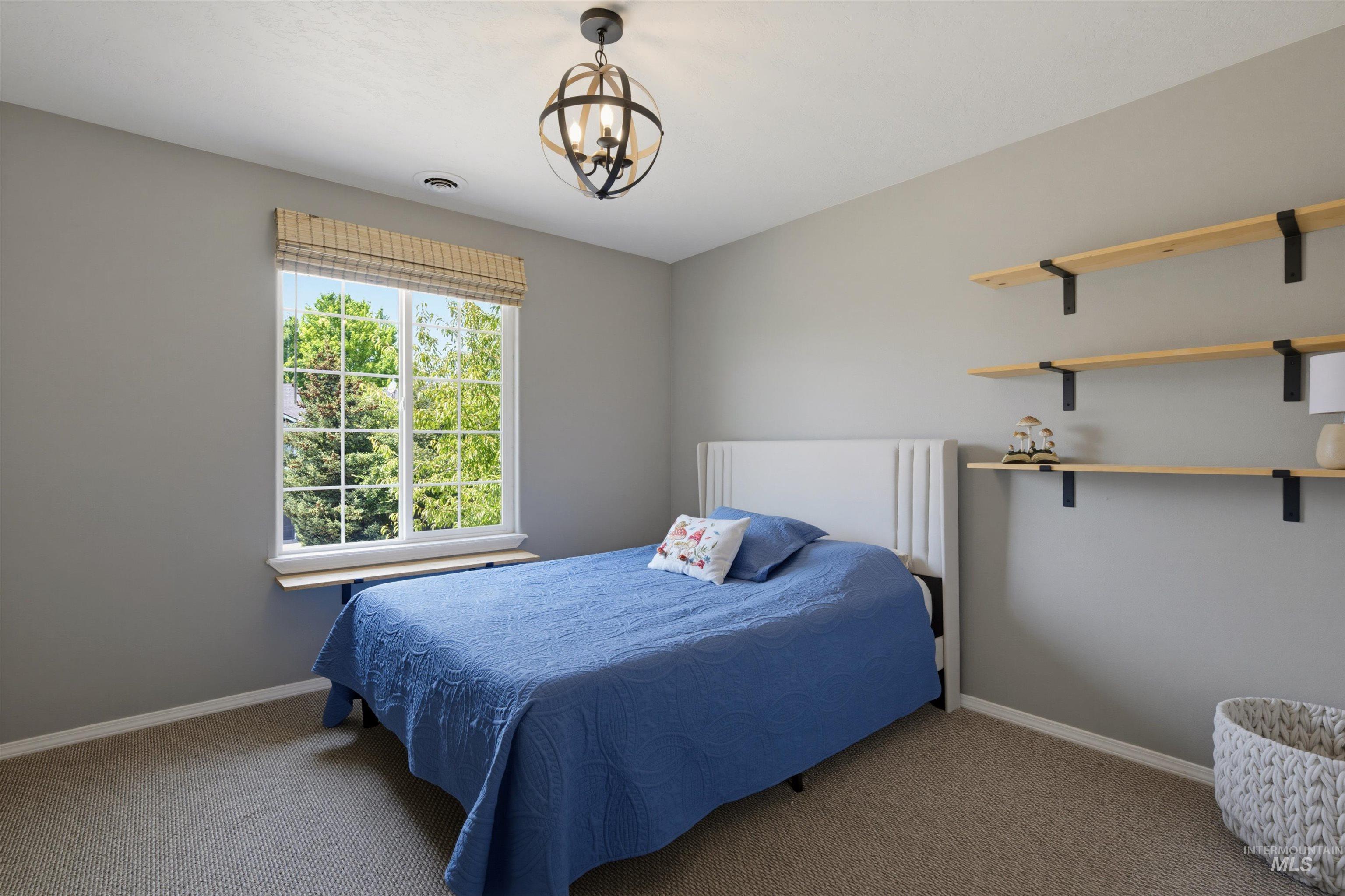 6124 S Sea Breeze Way Property Photo 23