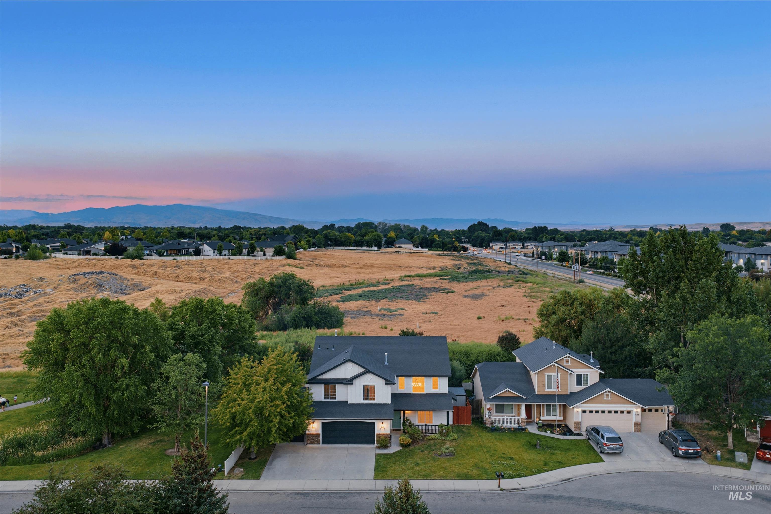 6124 S Sea Breeze Way Property Photo 28