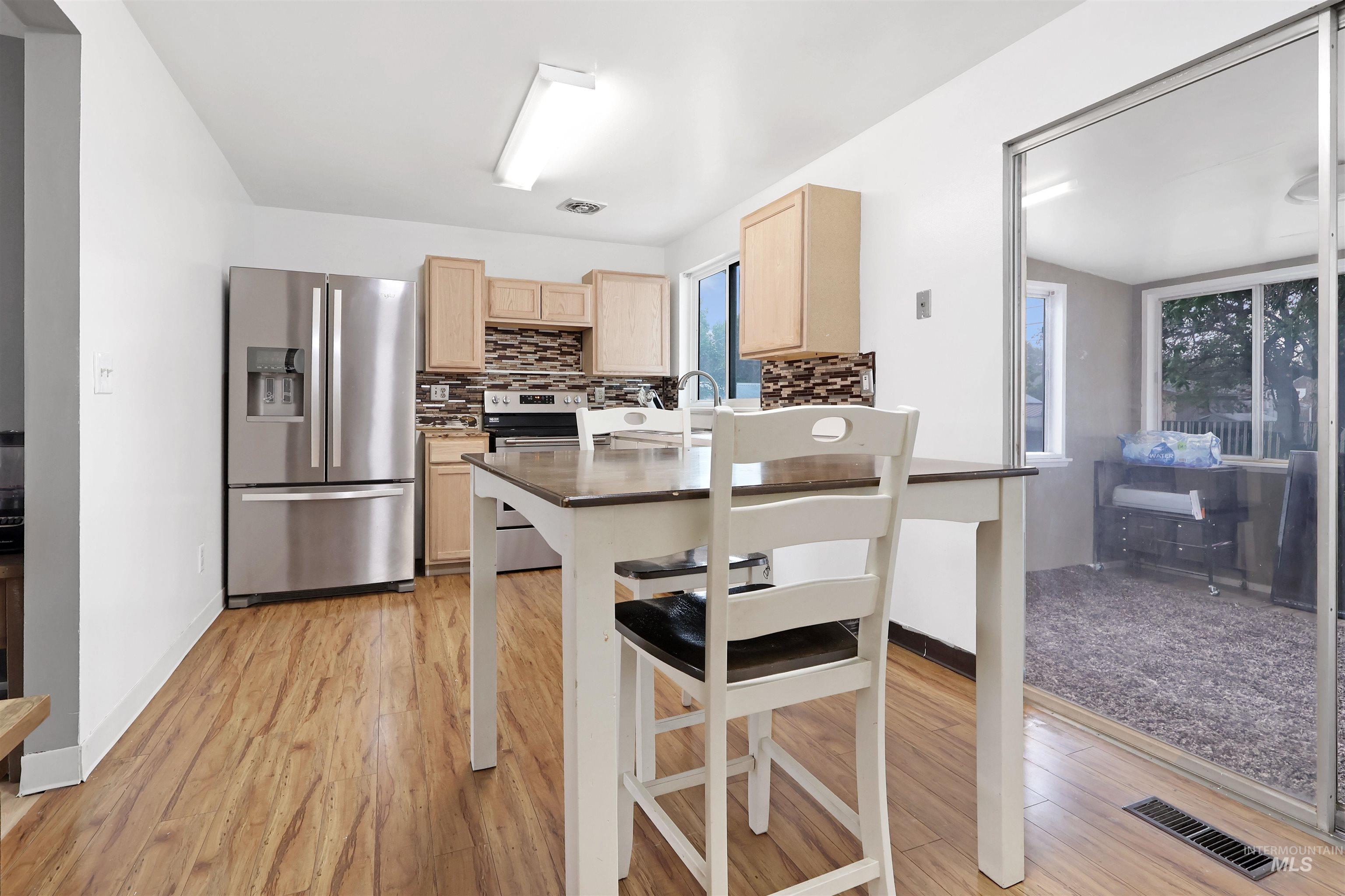 2631 Park Ave Property Photo 8