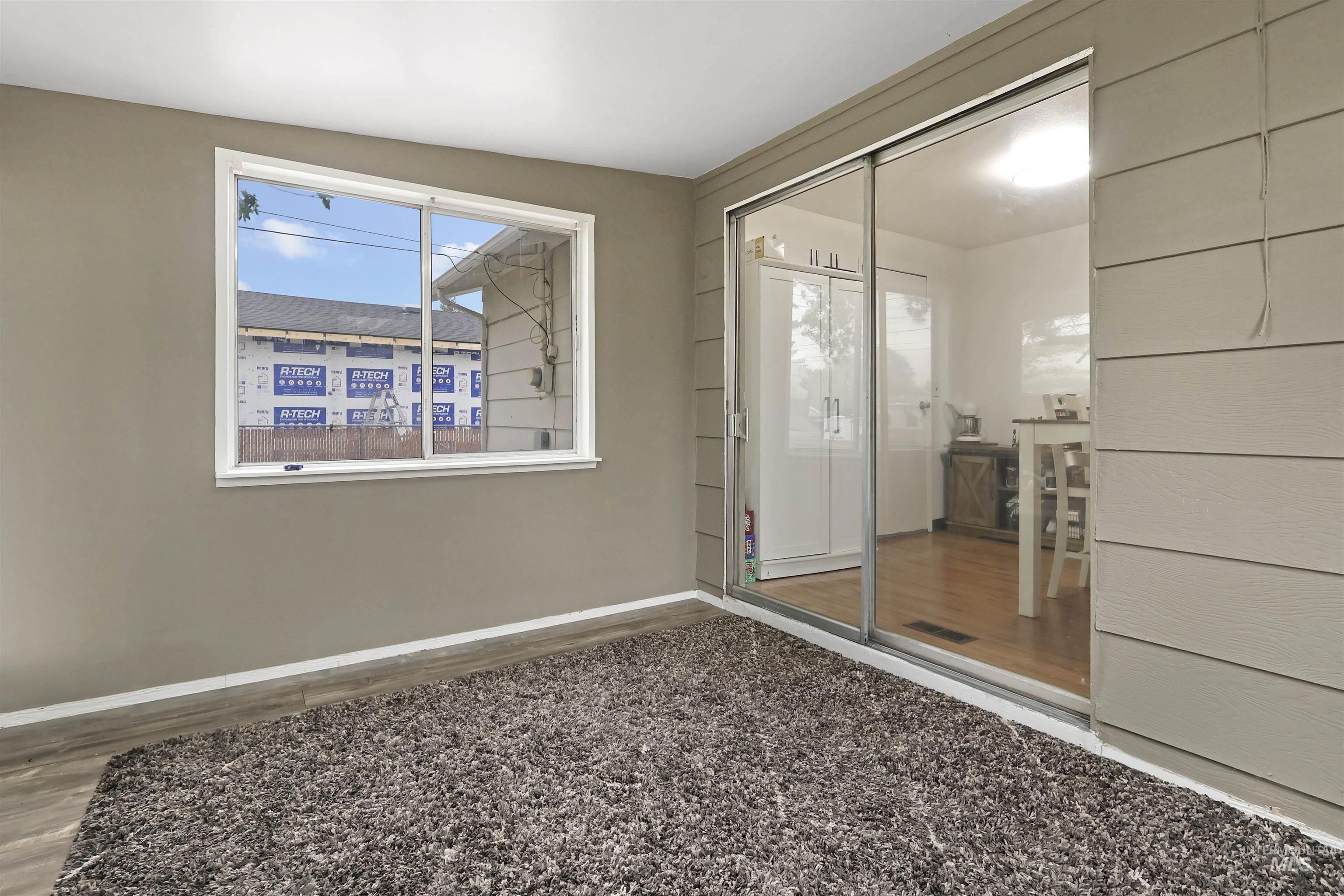2631 Park Ave Property Photo 10