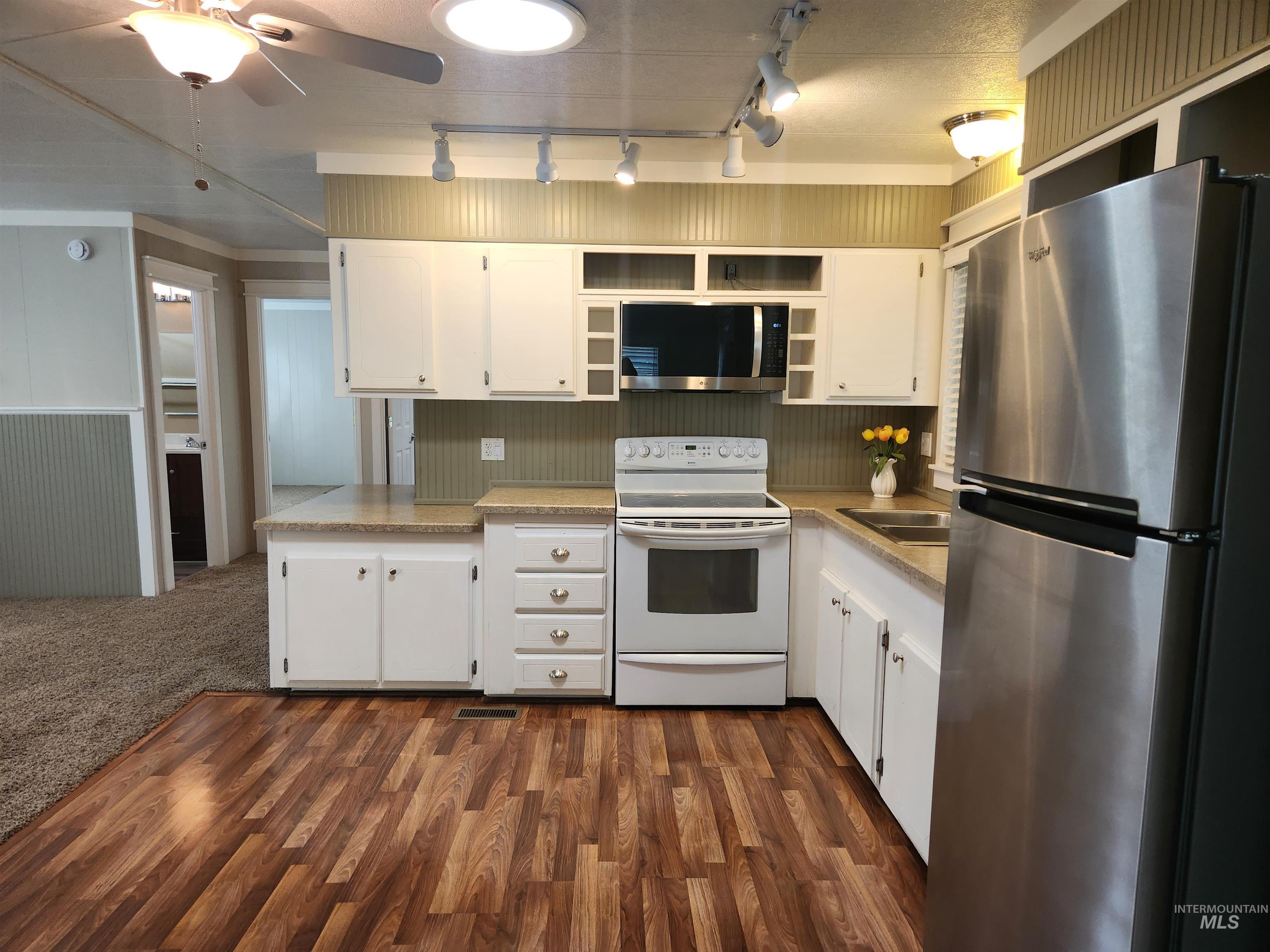 8075 Appomattox Property Photo 9