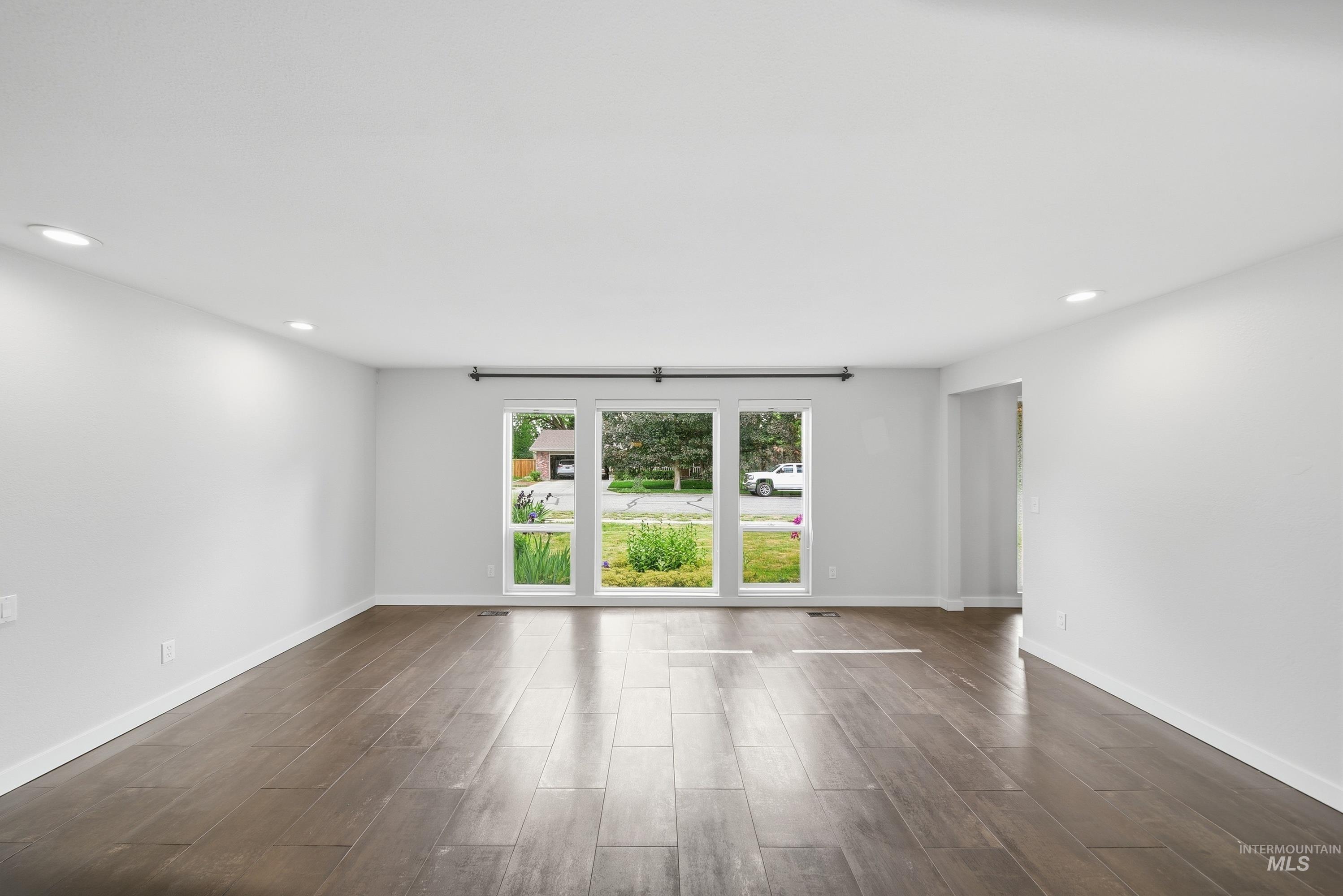 723 N Spyglass Way Property Photo 10