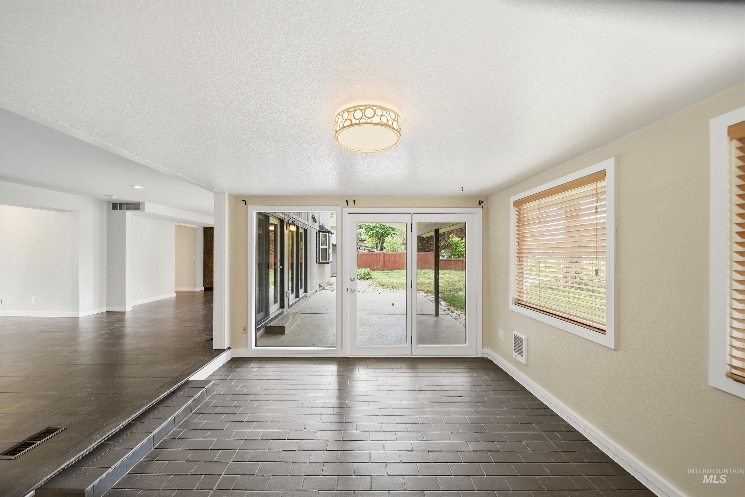 723 N Spyglass Way Property Photo 11