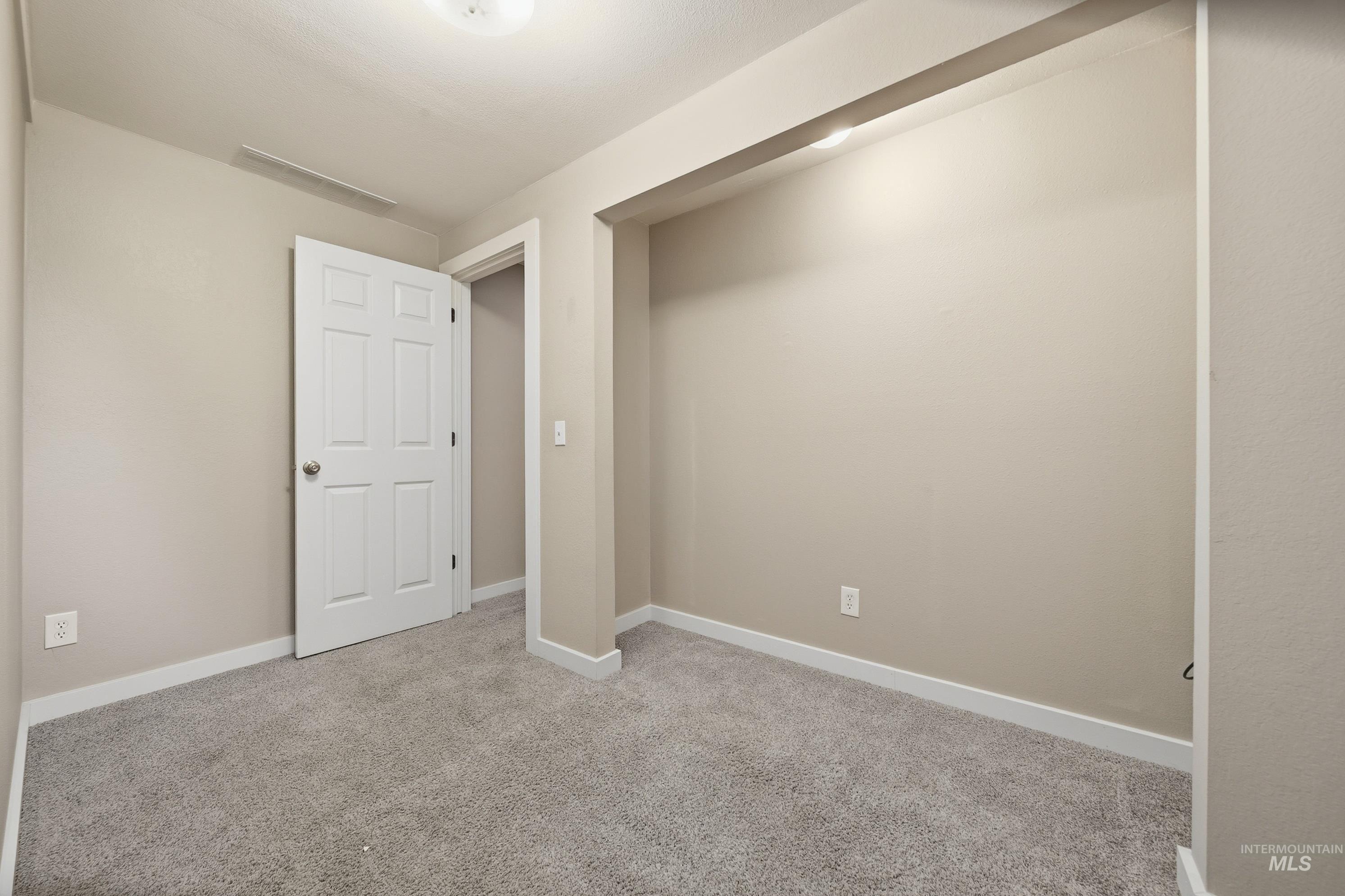 723 N Spyglass Way Property Photo 26