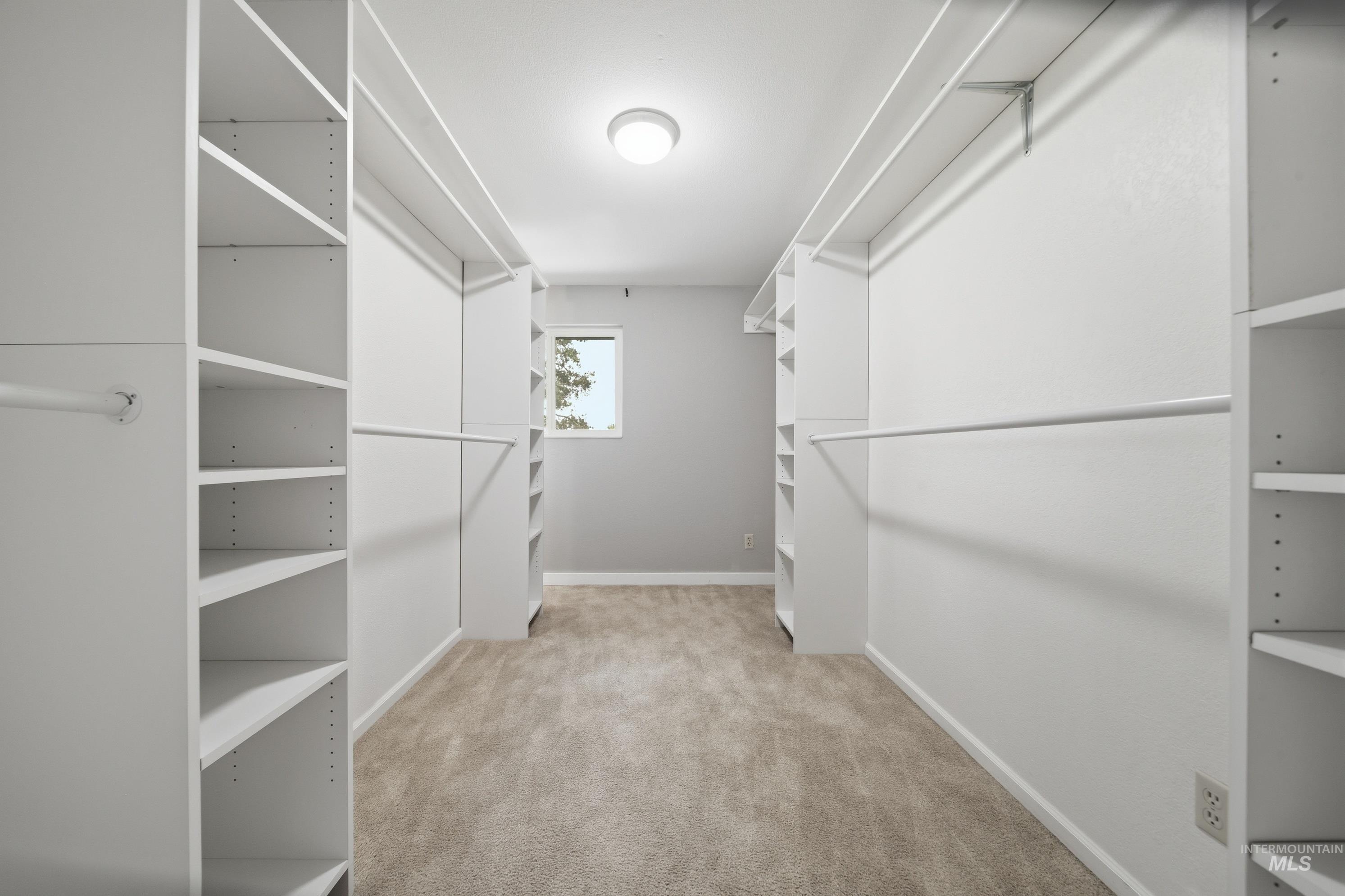 723 N Spyglass Way Property Photo 28