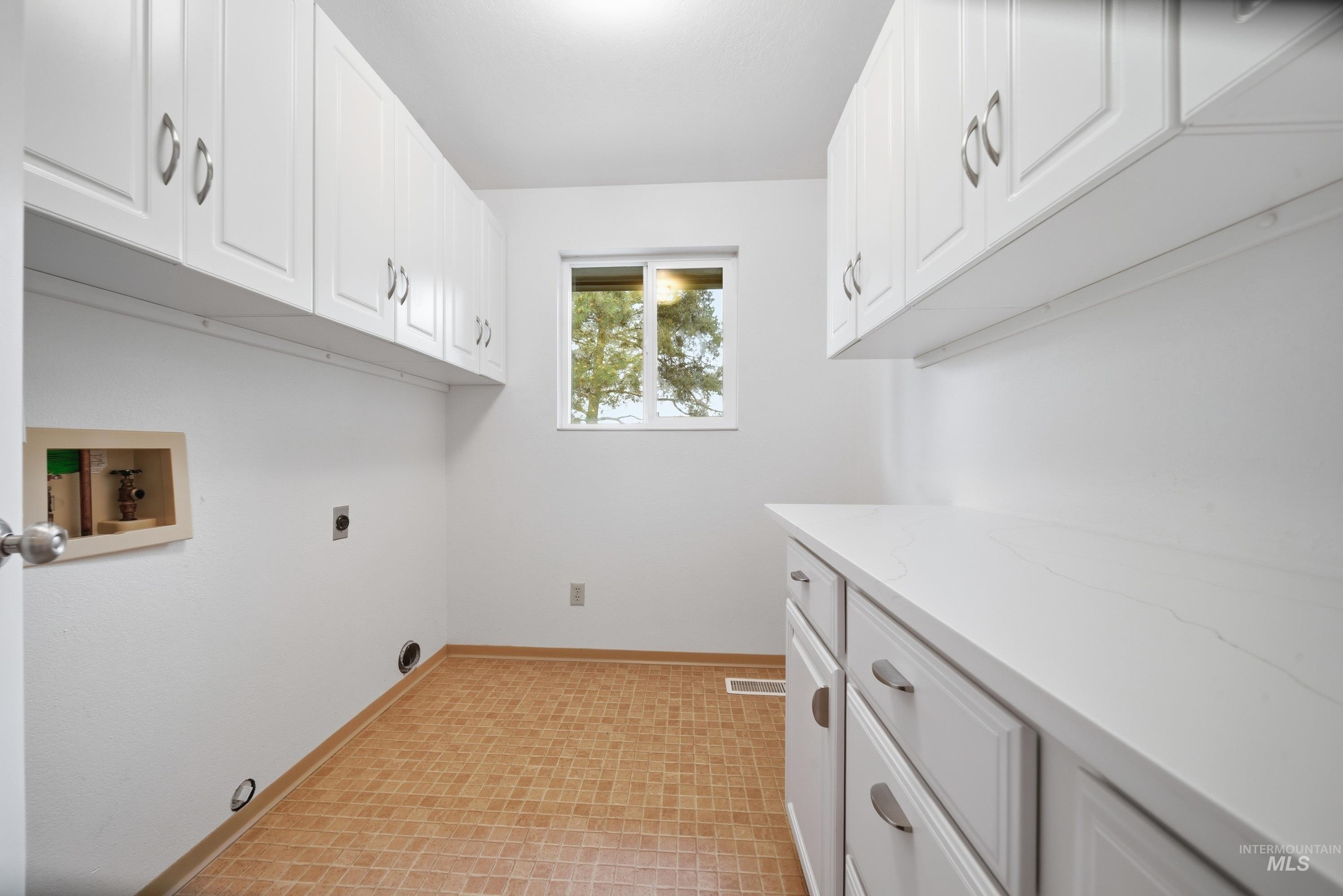 723 N Spyglass Way Property Photo 33