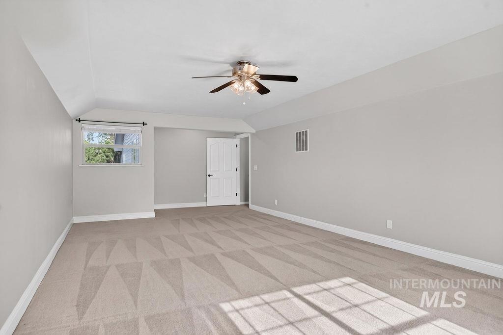 2910 S Mayflower Way Property Photo 27