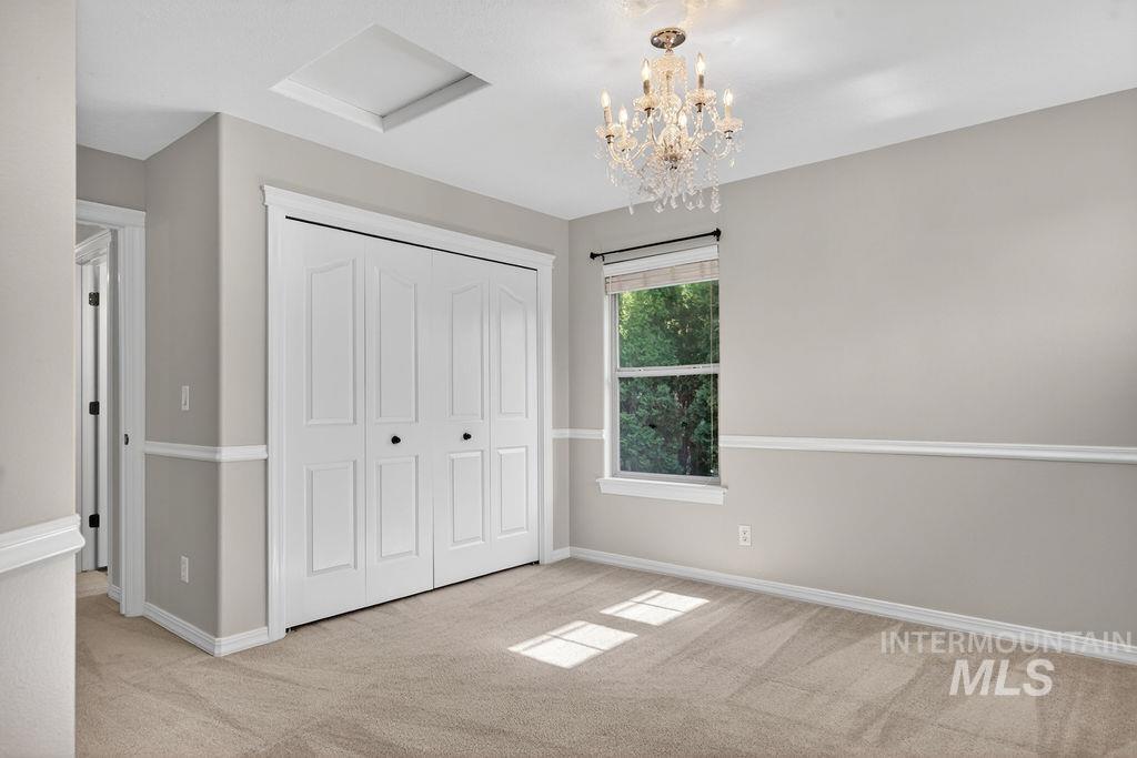 2910 S Mayflower Way Property Photo 31