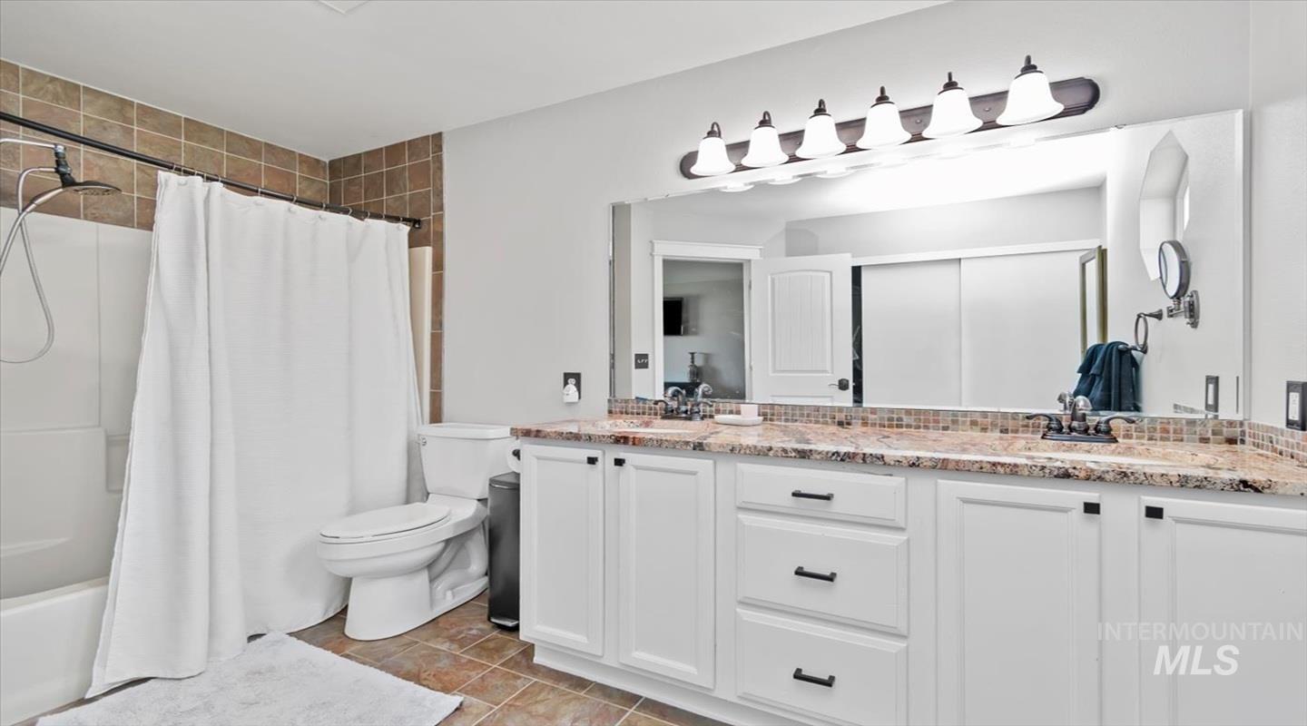 4376 E King Road Property Photo 23