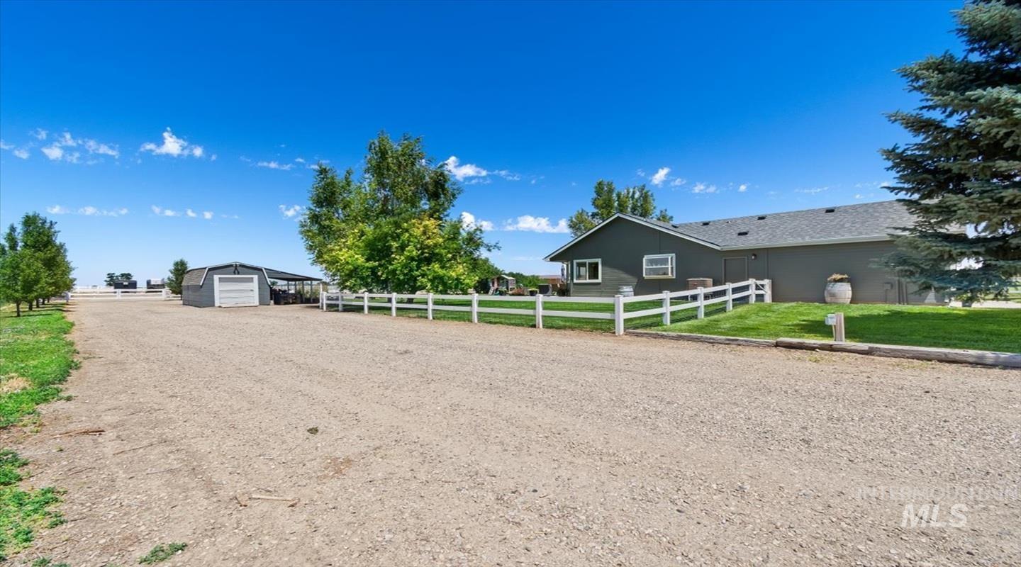 4376 E King Road Property Photo 40