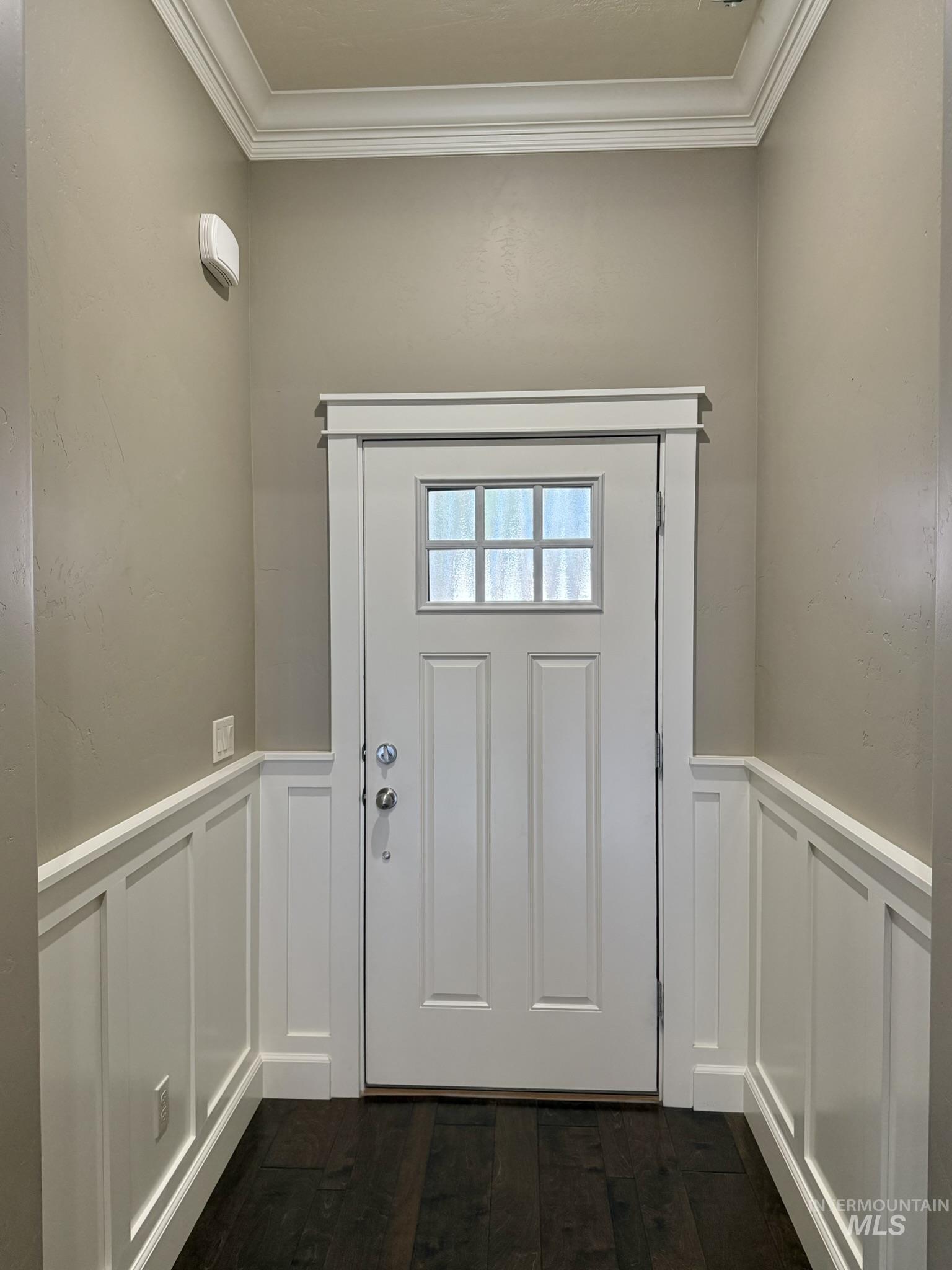 1106 S Spring Valley Dr Property Photo 5