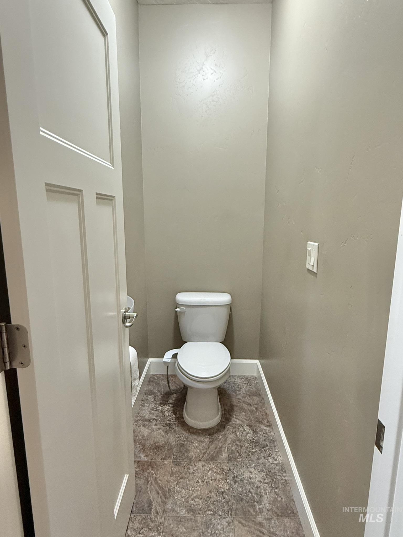 1106 S Spring Valley Dr Property Photo 34