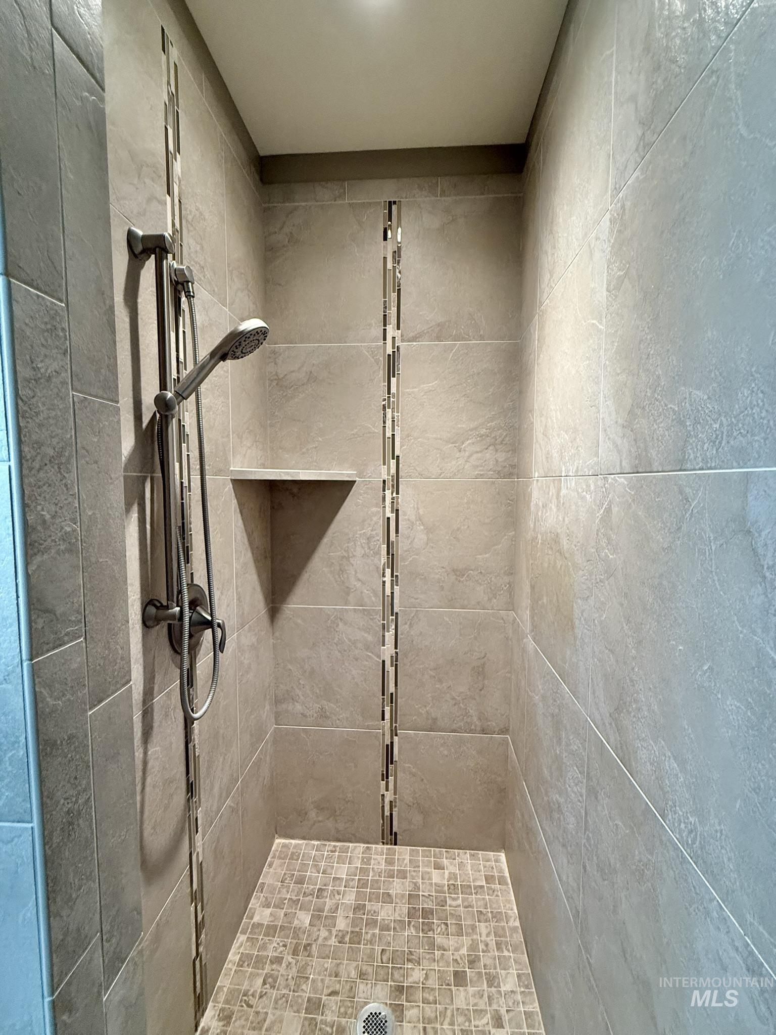 1106 S Spring Valley Dr Property Photo 35