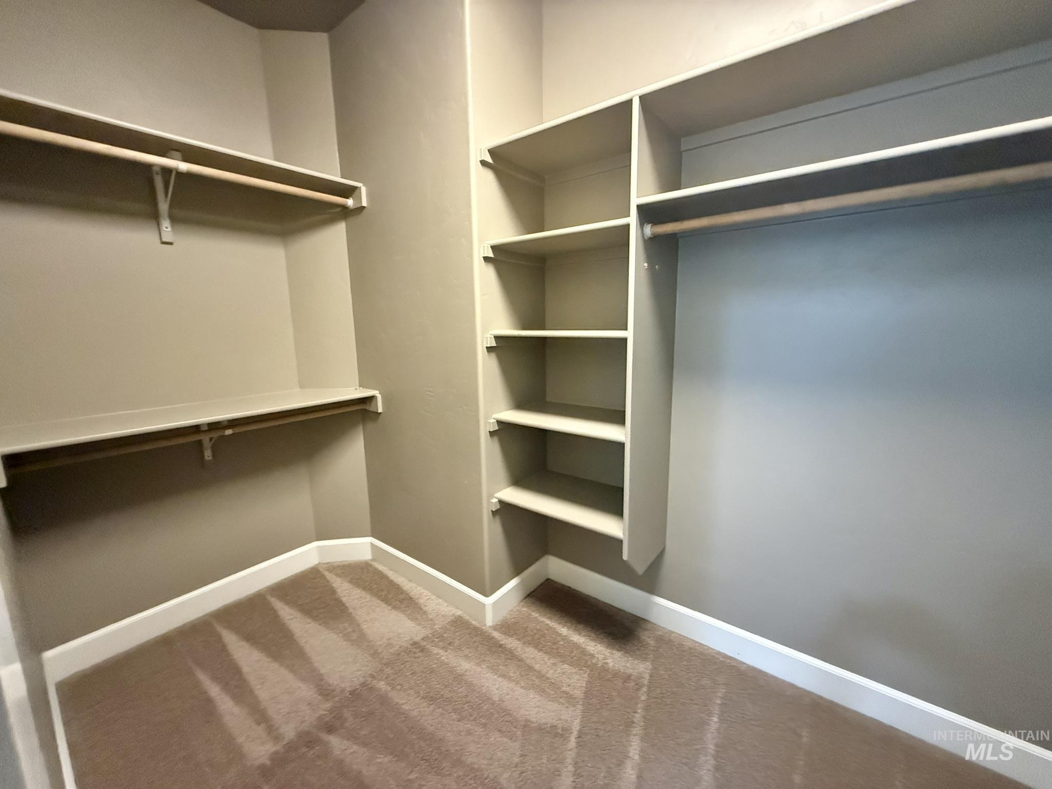 1106 S Spring Valley Dr Property Photo 38